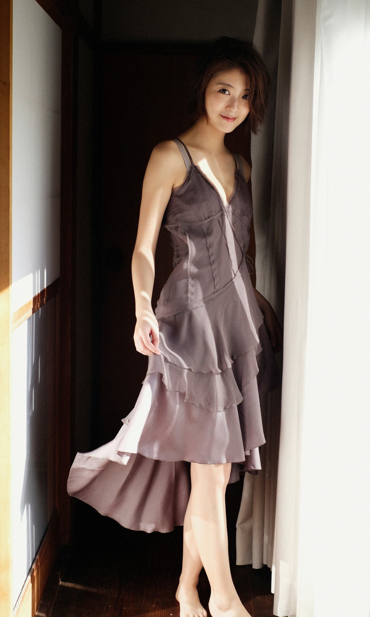 Photobook 2022 11 14 Mio Kudo 工藤美桜 Stand In The Light 0022 1836997037.jpg