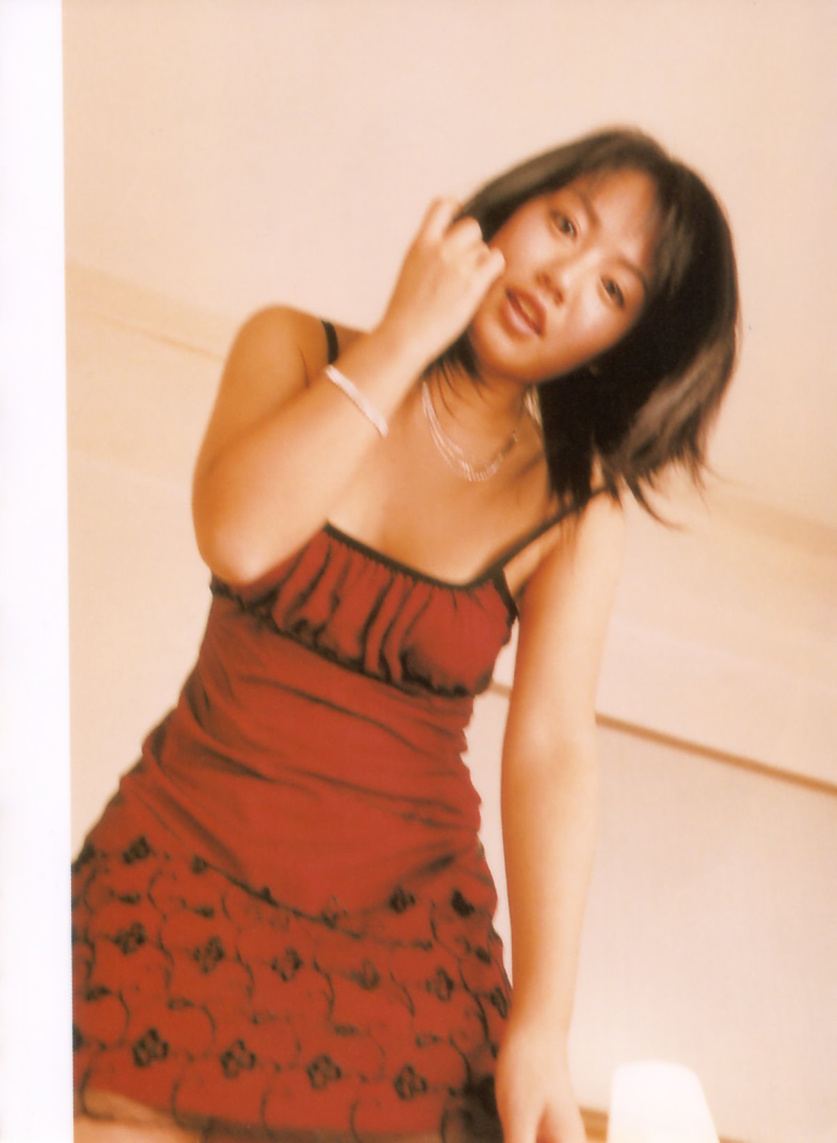 Photobook Sayaka Isoyama 磯山さやか Secret 0097 1878844052.jpg