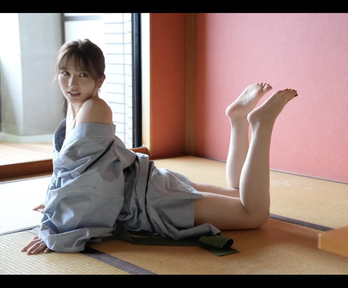 FRIDAYデジタル写真集 2022 11 04 Nana Owada 大和田南那 Slight Fever Lips Incomplete 0010 4791769960.jpg