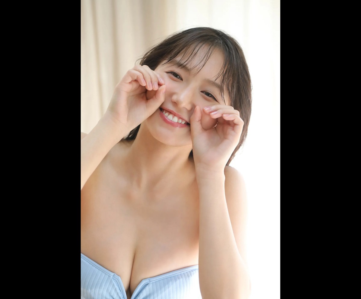 FRIDAYデジタル写真集 Shida Nene 志田音々 Lovely 1000 0052 6761481941.jpg