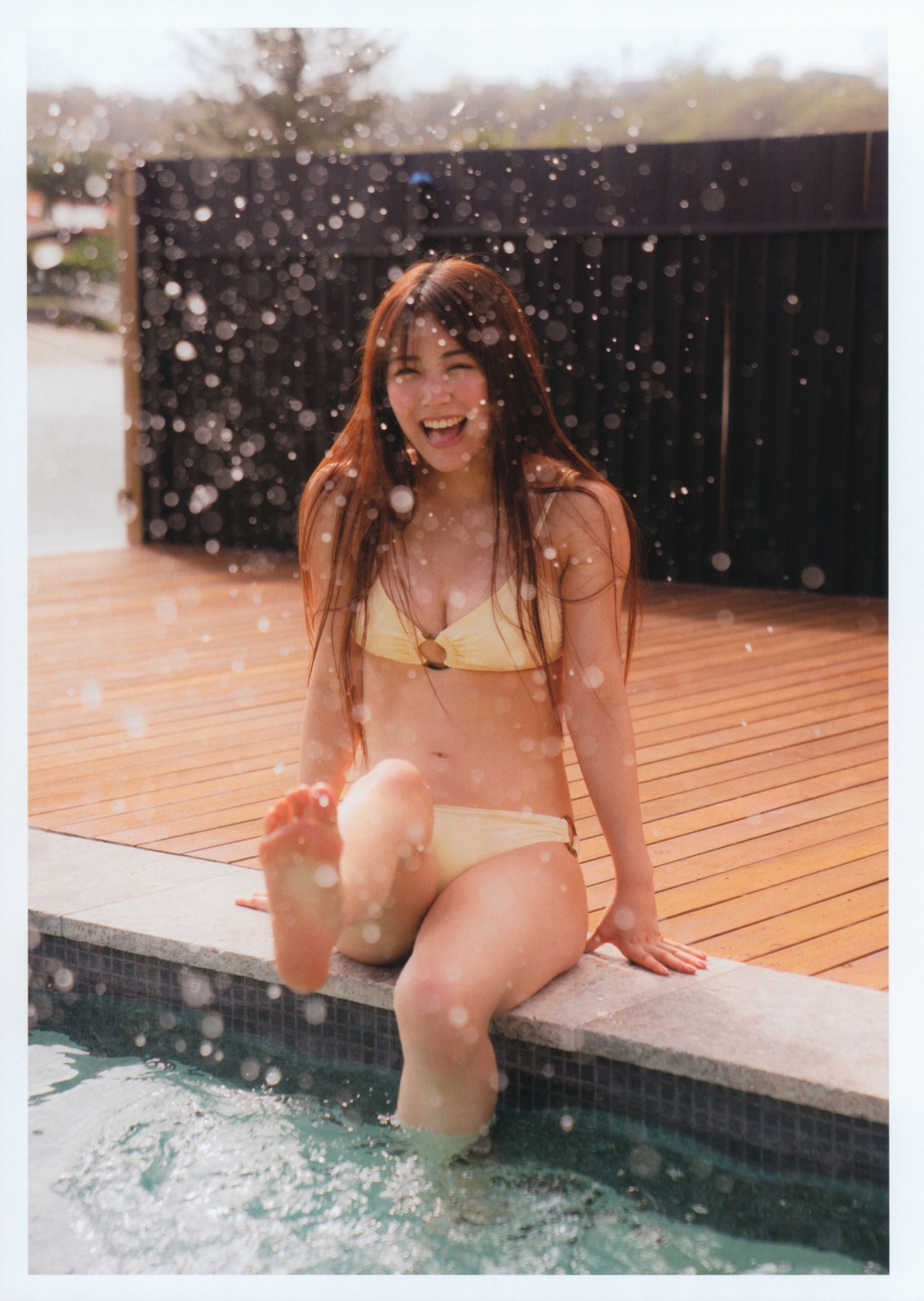 Photobook Miru Shiroma 白間美瑠 LOVE RUSH 0095 0551176130.jpg
