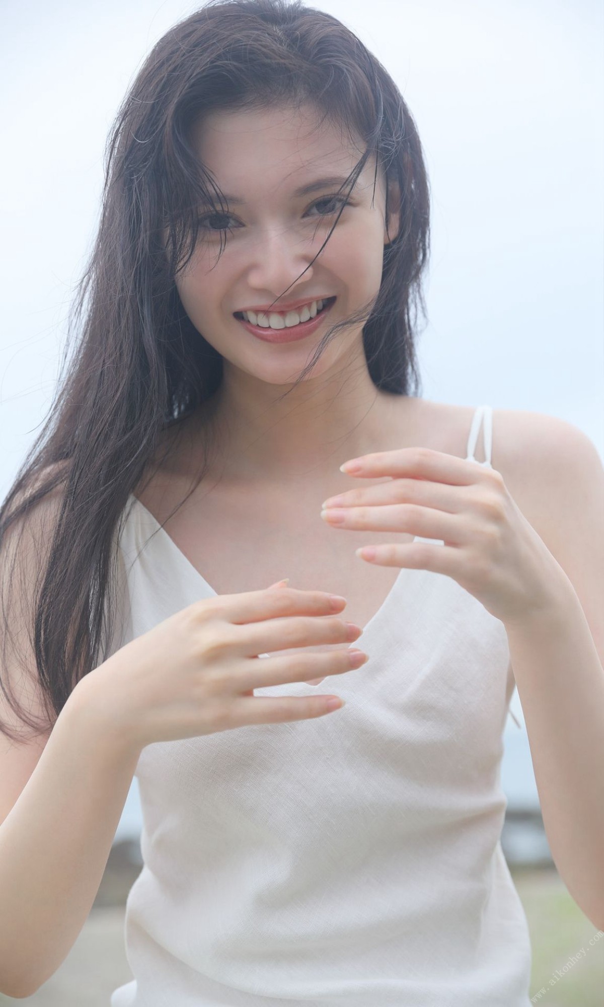 YJ PHOTO BOOKデジタル限定 2022 10 03 Kokoro Aoshima 青島心 Photo Collection Purity Weekly Pre 0035 8440203344.jpg