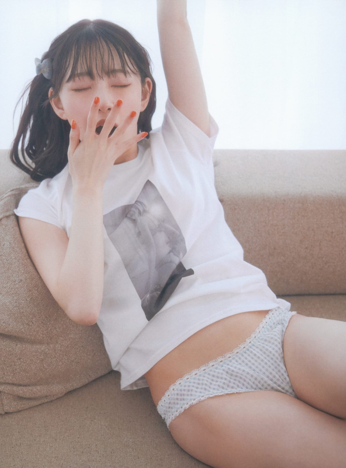 Photobook 乃木坂46卒業記念 堀 未央奈 1stフォトブック いつのまにか 0068 1638591901.jpg