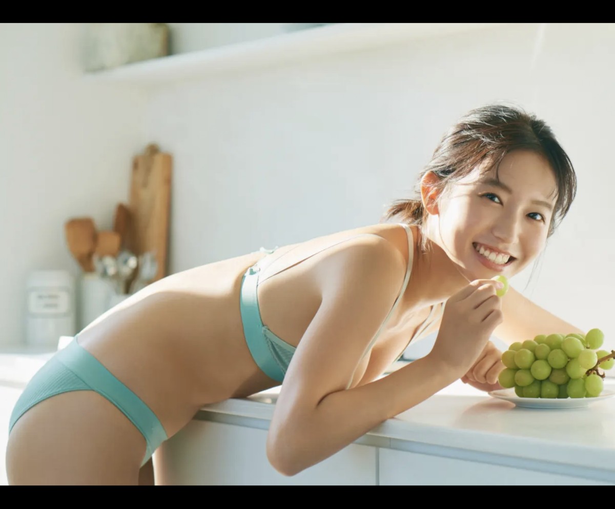 FRIDAYデジタル写真集 2023 01 26 Shida Nene 志田音々 Pure Girl 0008 6481924040.jpg