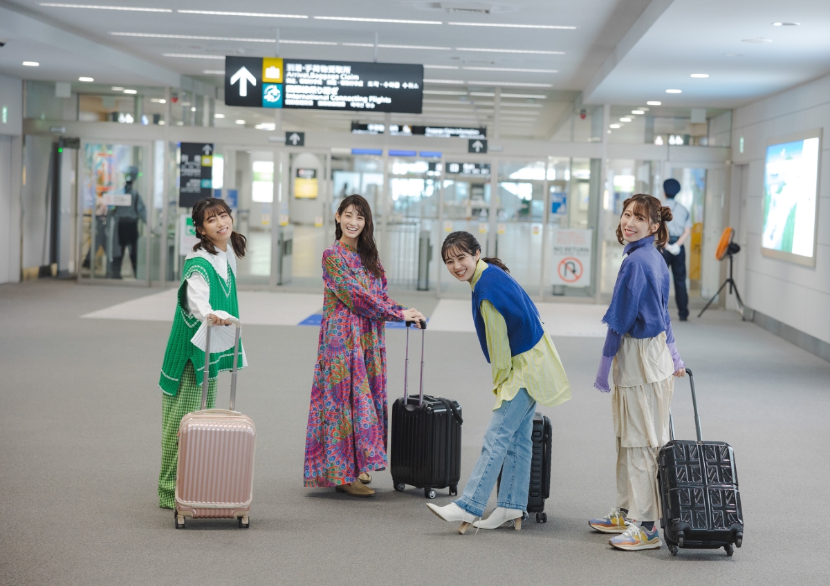 Photobook 2023 04 28 TEAM SHACHI Air Travel From Centrair Spi 0038 8378412159.jpg