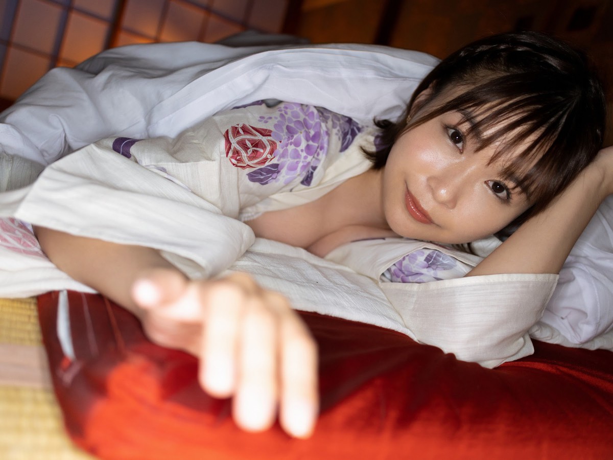 Photobook 2022 10 14 Asuna Kawai 河合あすな On That Island Where I Spent Time With You 0032 6207299446.jpg