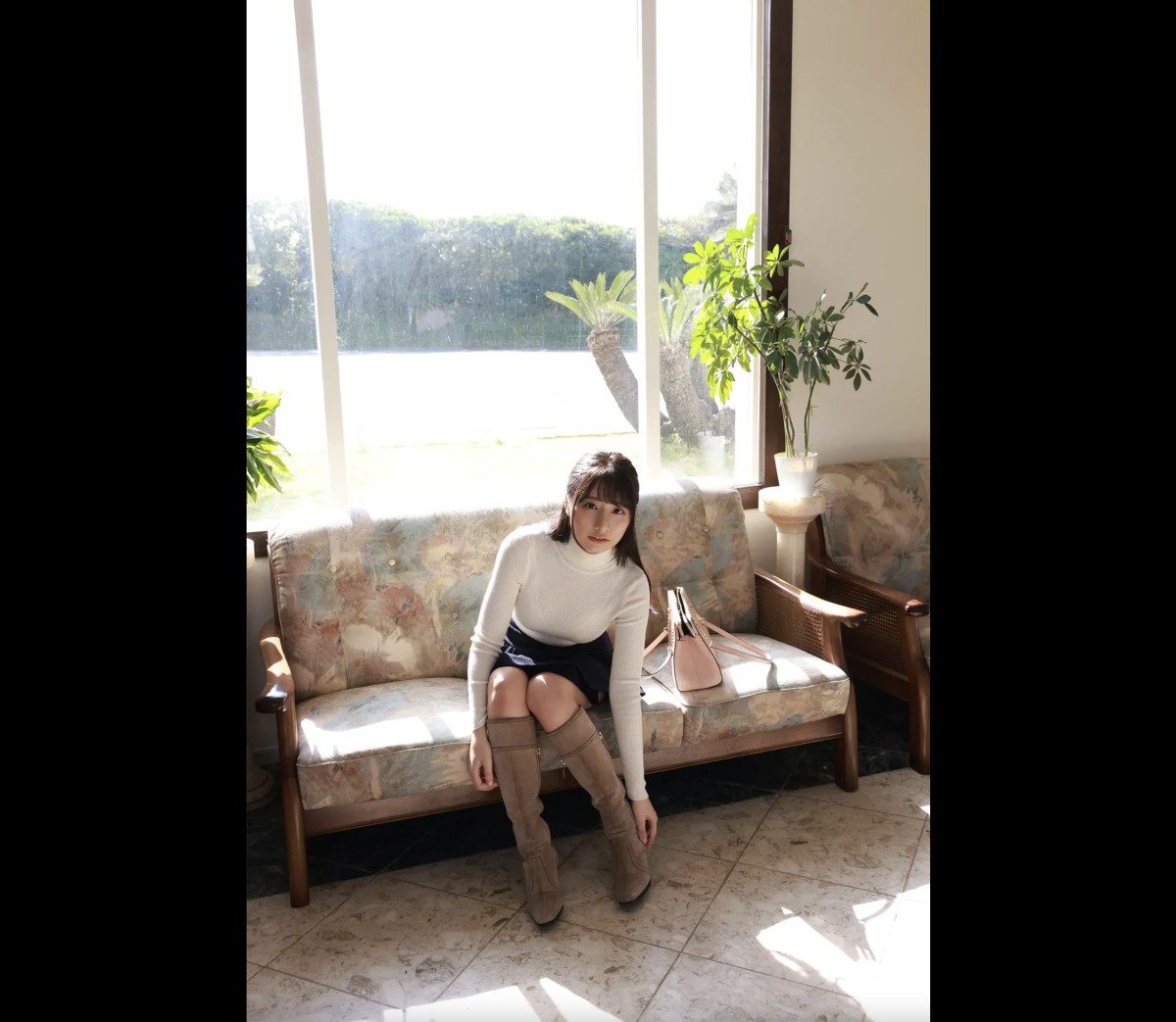FRIDAYデジタル写真集 2022 02 18 Yuka Suzuki 鈴木優香 F Milk Princess Vol 1 0006 4974820094.jpg