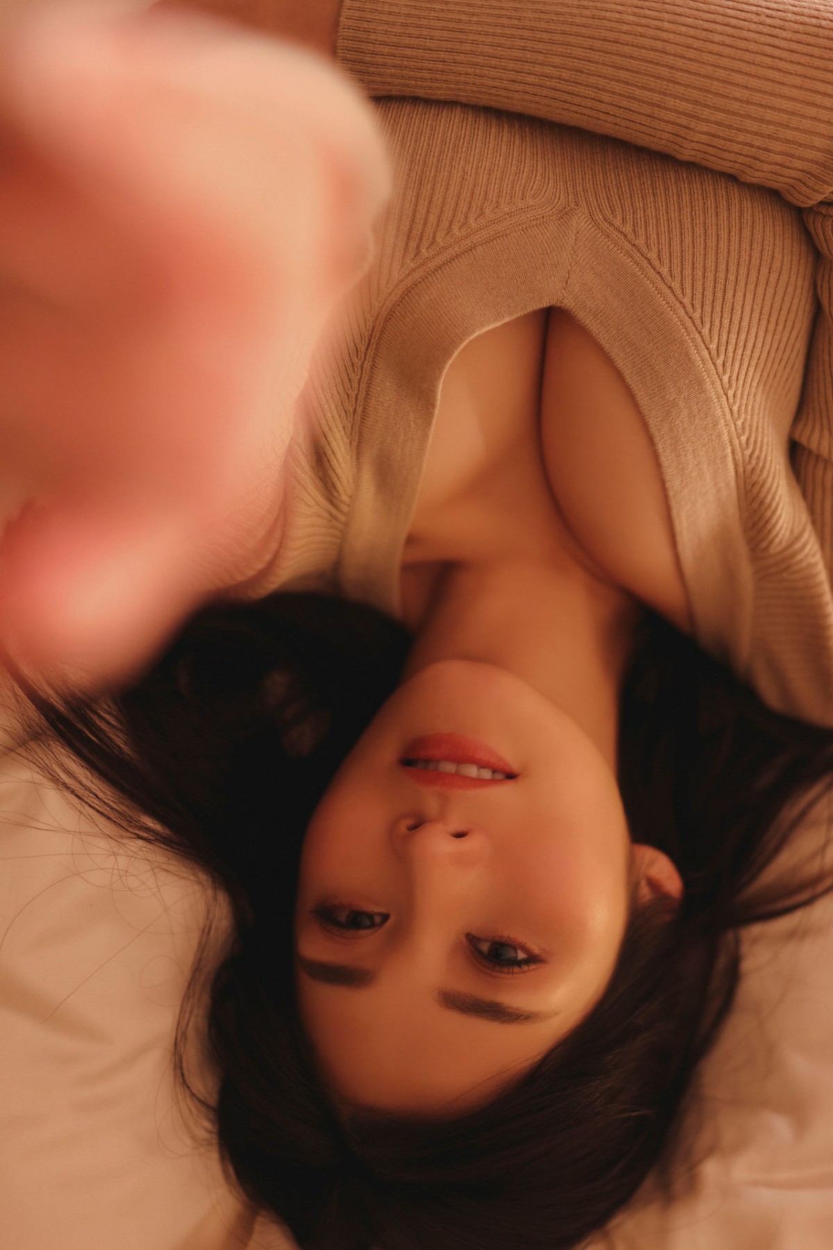 FRIDAY Digital Photobook 2023 02 10 Rin Takahashi 高橋凛 In A Suite Room With An I Cup Beauty Vol 2 0004 3173619685.jpg