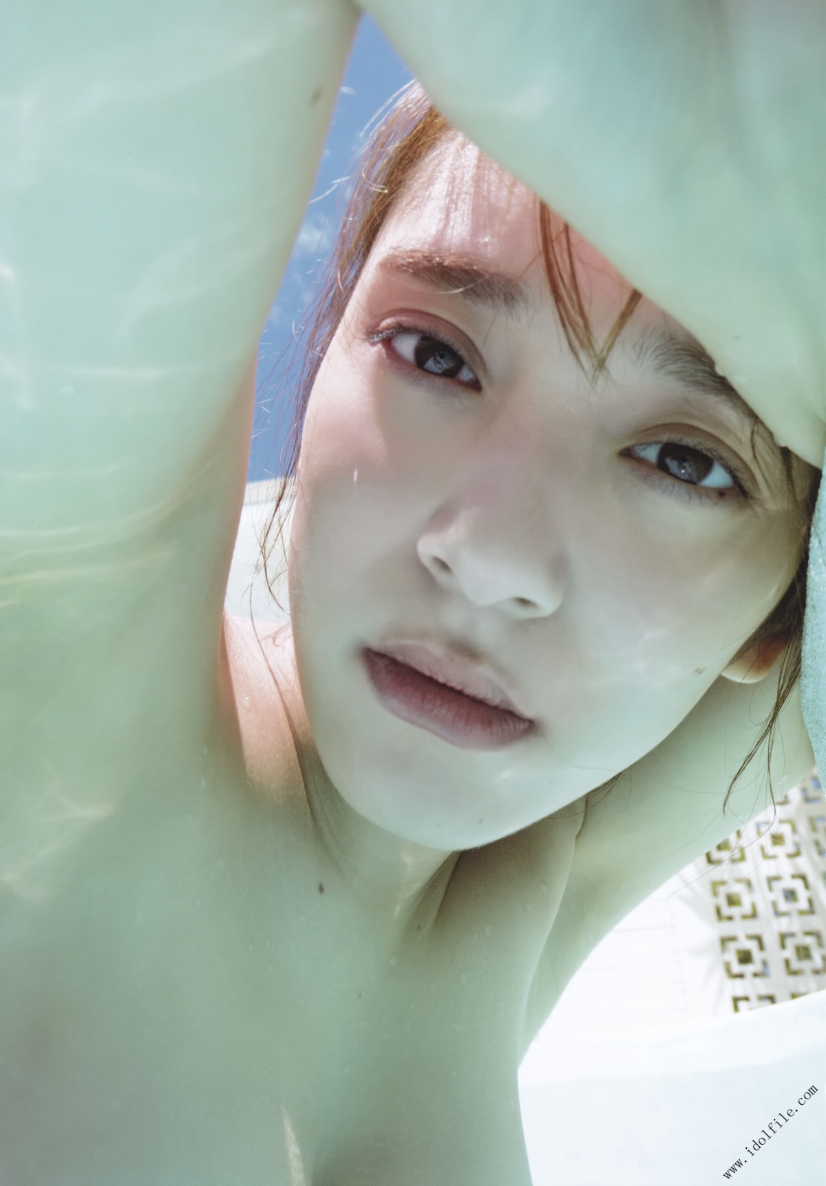 Photobook 2020 01 25 Sayaka Tomaru 都丸紗也華 MeeTomaru 0080 2923928363.jpg