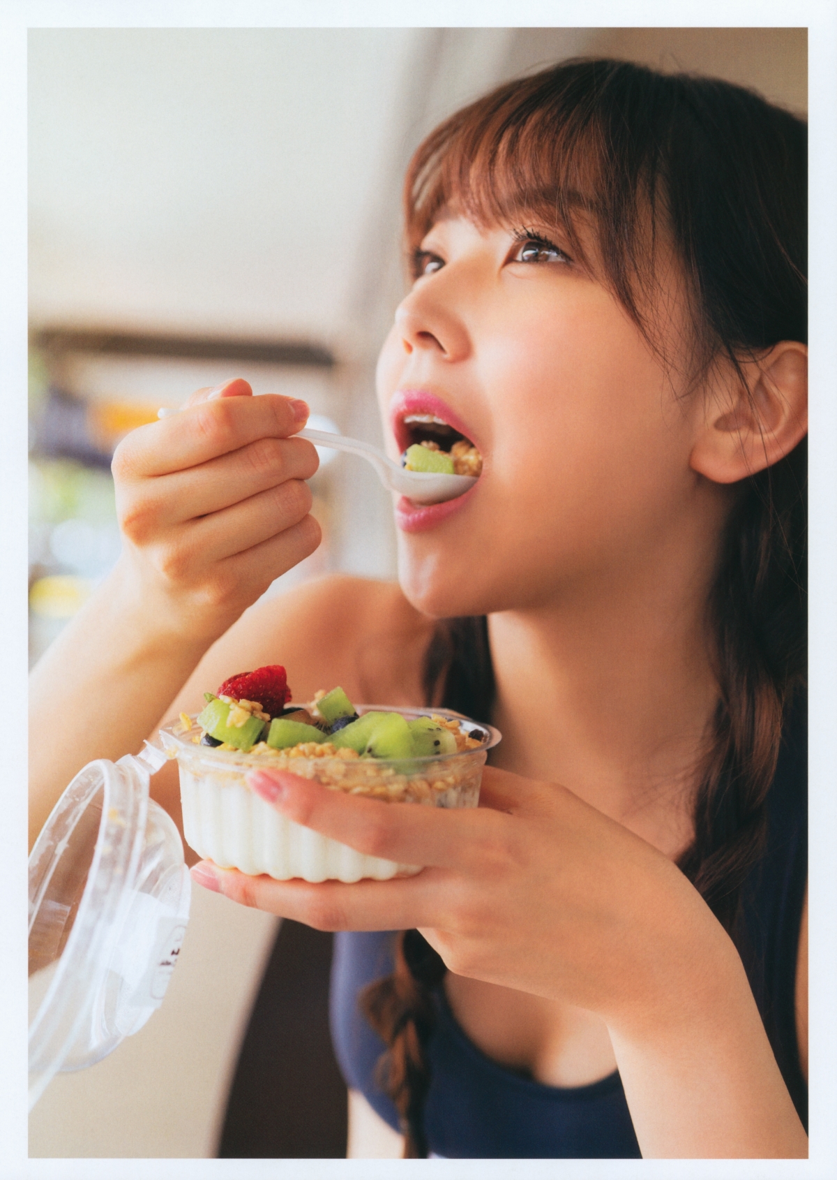Photobook Miru Shiroma 白間美瑠 LOVE RUSH 0090 8914073880.jpg