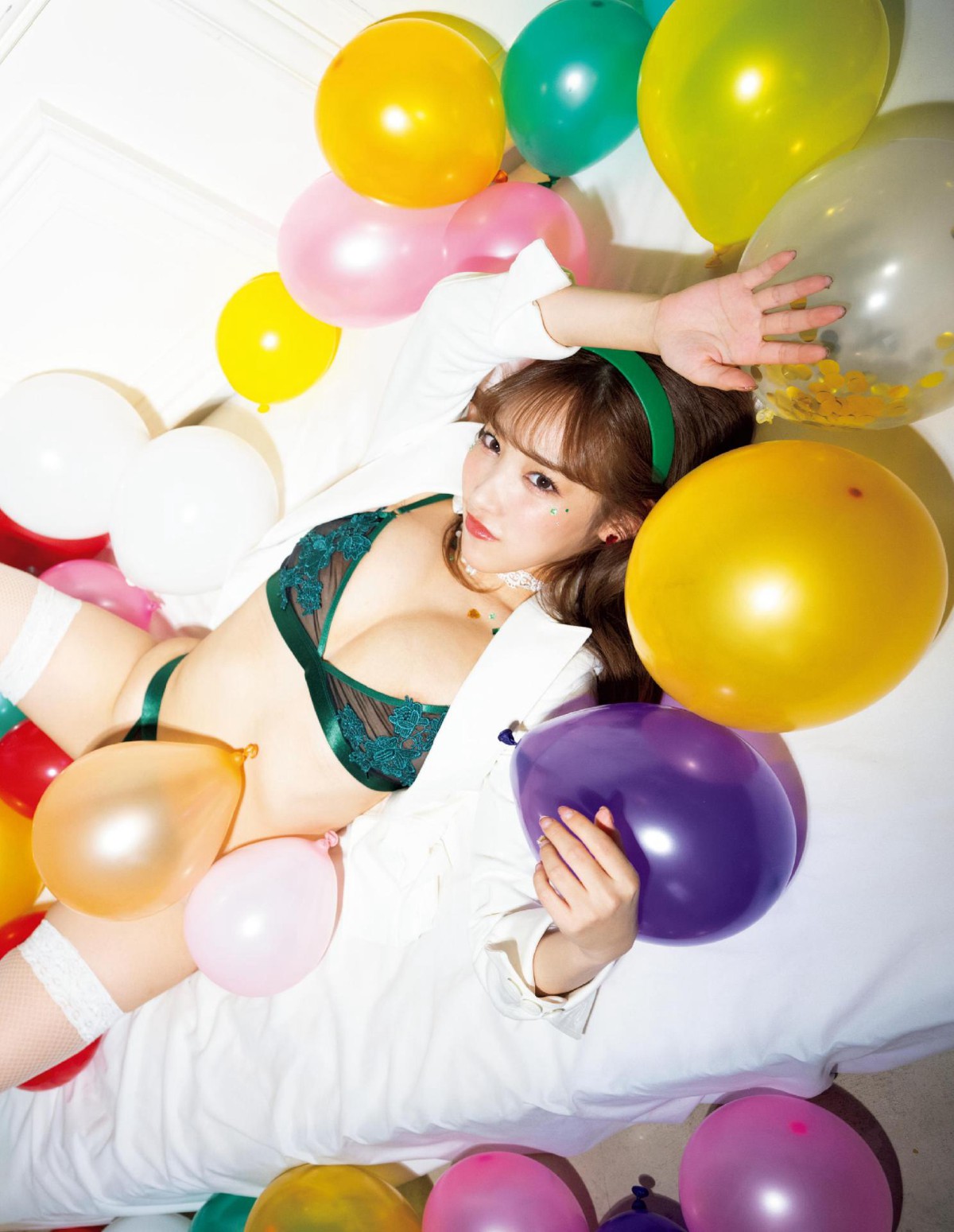 Photobook 2023 02 25 Konan Koyoi 小宵こなん 1st Photobook With You Tonight 0027 3308959009.jpg