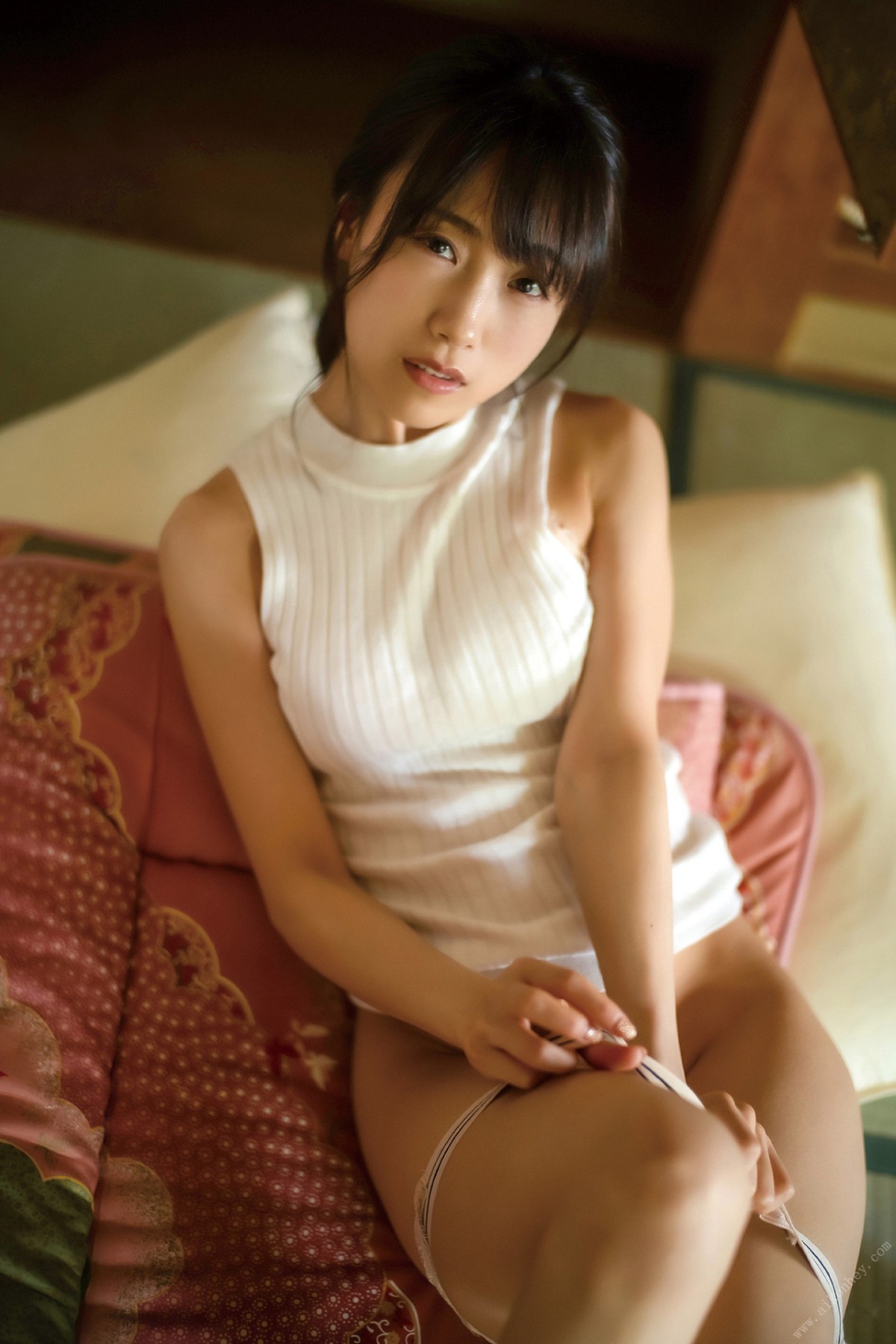 Photobook 2022 09 02 Lady Collector 0057 9432790704.jpg
