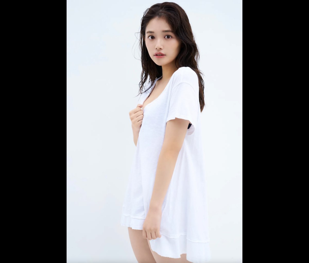 FRIDAY Digital Photo Hinami Mori 森 日菜美 Seaside Girl Complete Edition 0006 1131627233.jpg