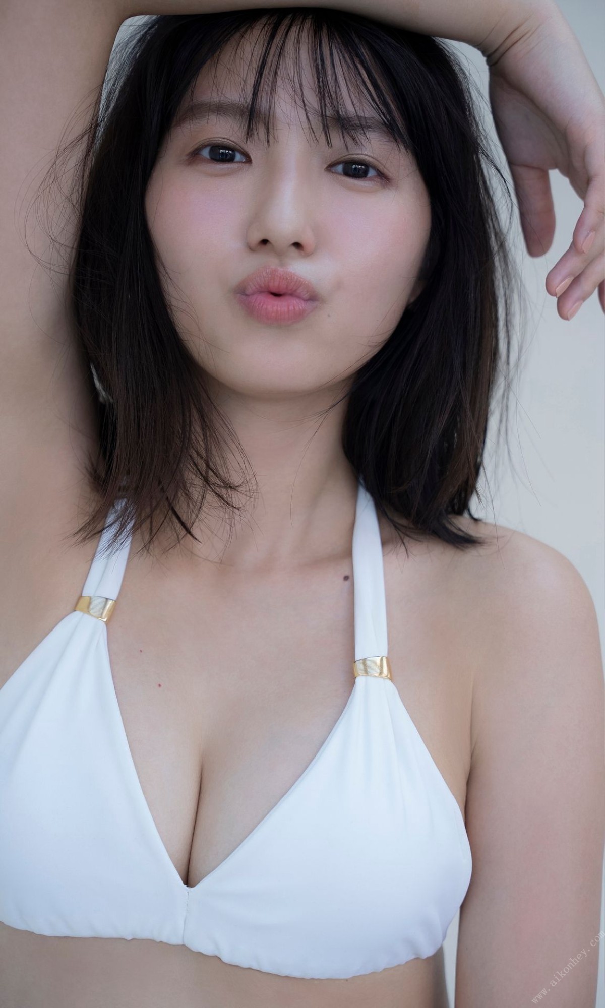 Photobook 2022 10 03 Nene Shida 志田音々 Japan Cutest Sister 0012 6797608830.jpg