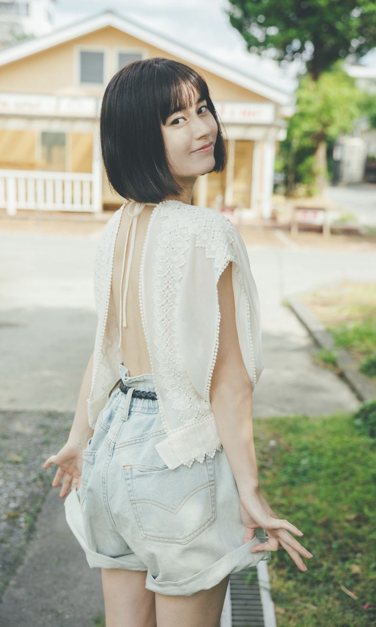 Weekly Photobook Sakurako Okubo 大久保桜子 Dearest 0009 7275820089.jpg