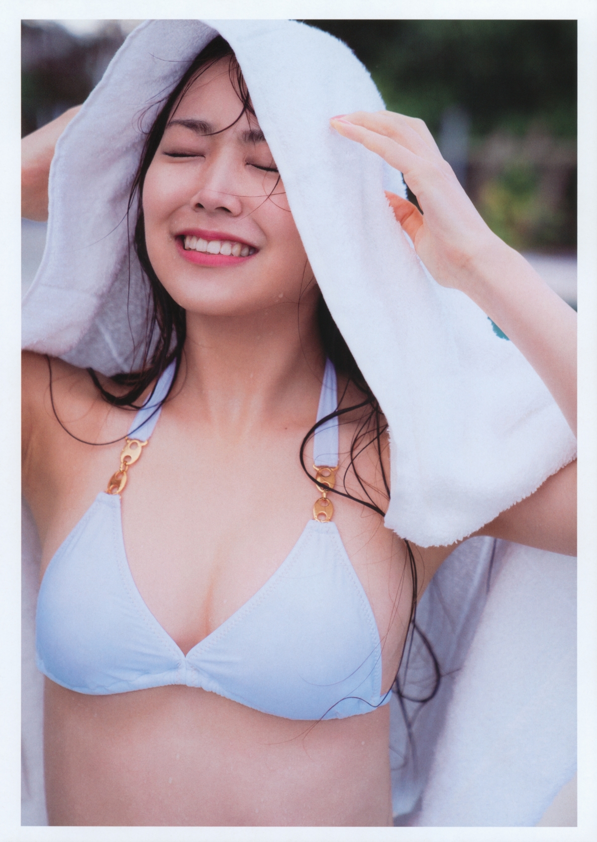 Photobook Miru Shiroma 白間美瑠 LOVE RUSH 0048 3469870892.jpg