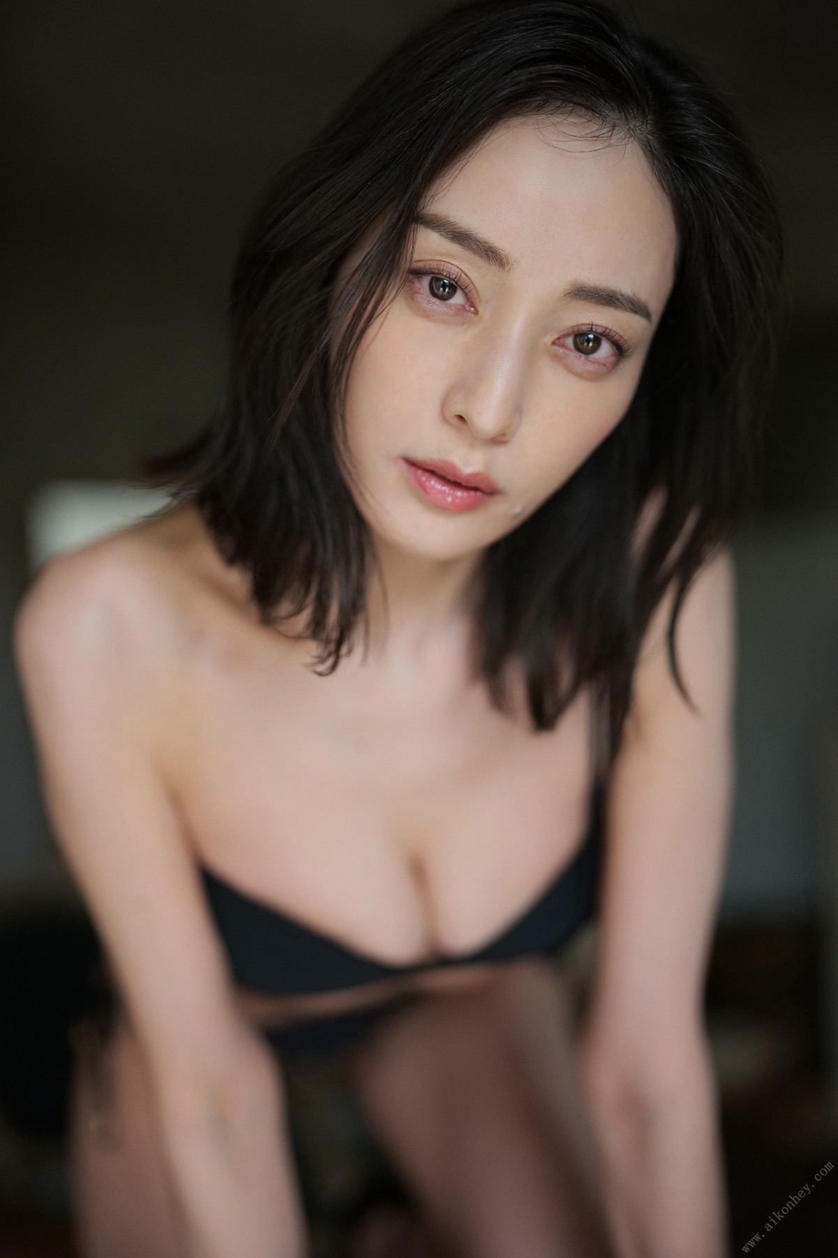 Photobook 2022 10 24 Ikeda Natsuki 池田夏希 You Cant Close Your Eyes Weekly Post Digital Photo Book 0049 2978224126.jpg