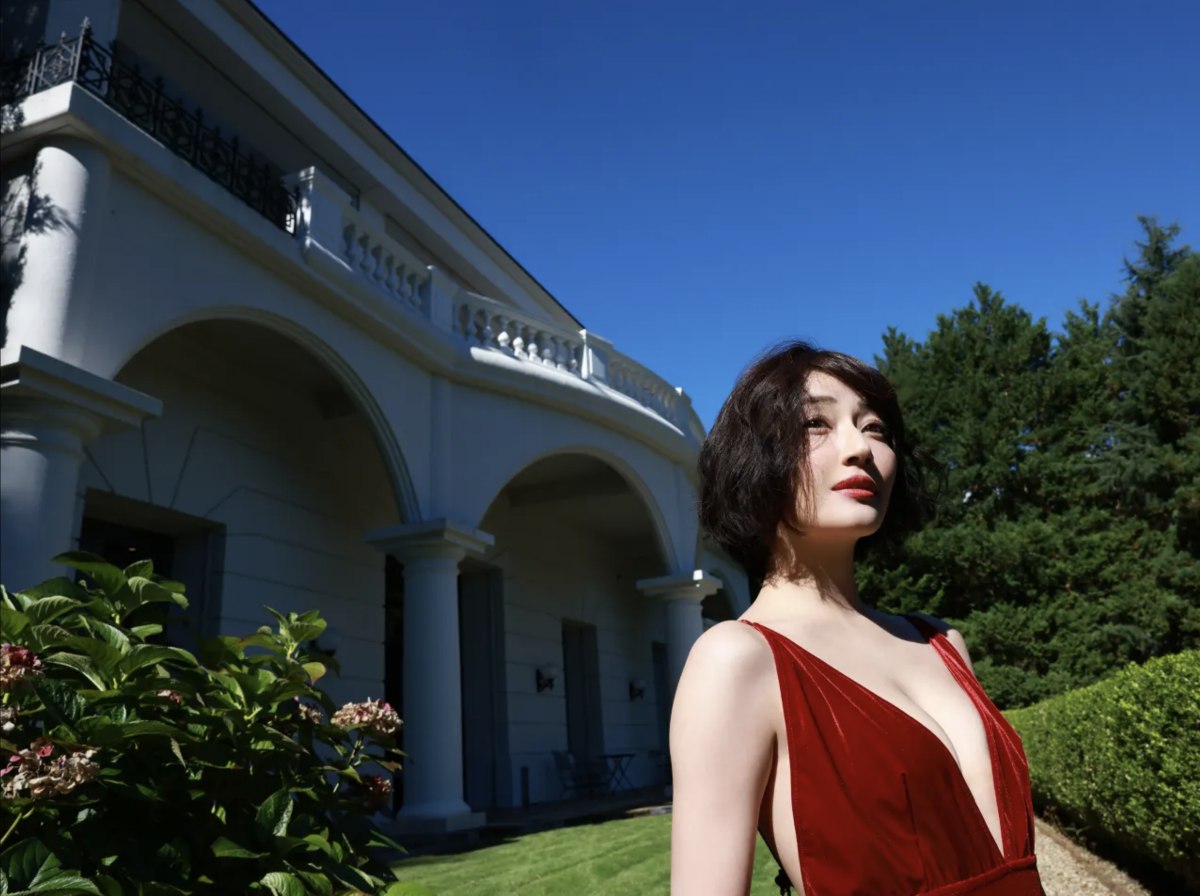FRIDAY Digital Photo Manami Shindo 新藤まなみ Secret Honey Vol 2 Complete Edition 0004 5978093239.jpg