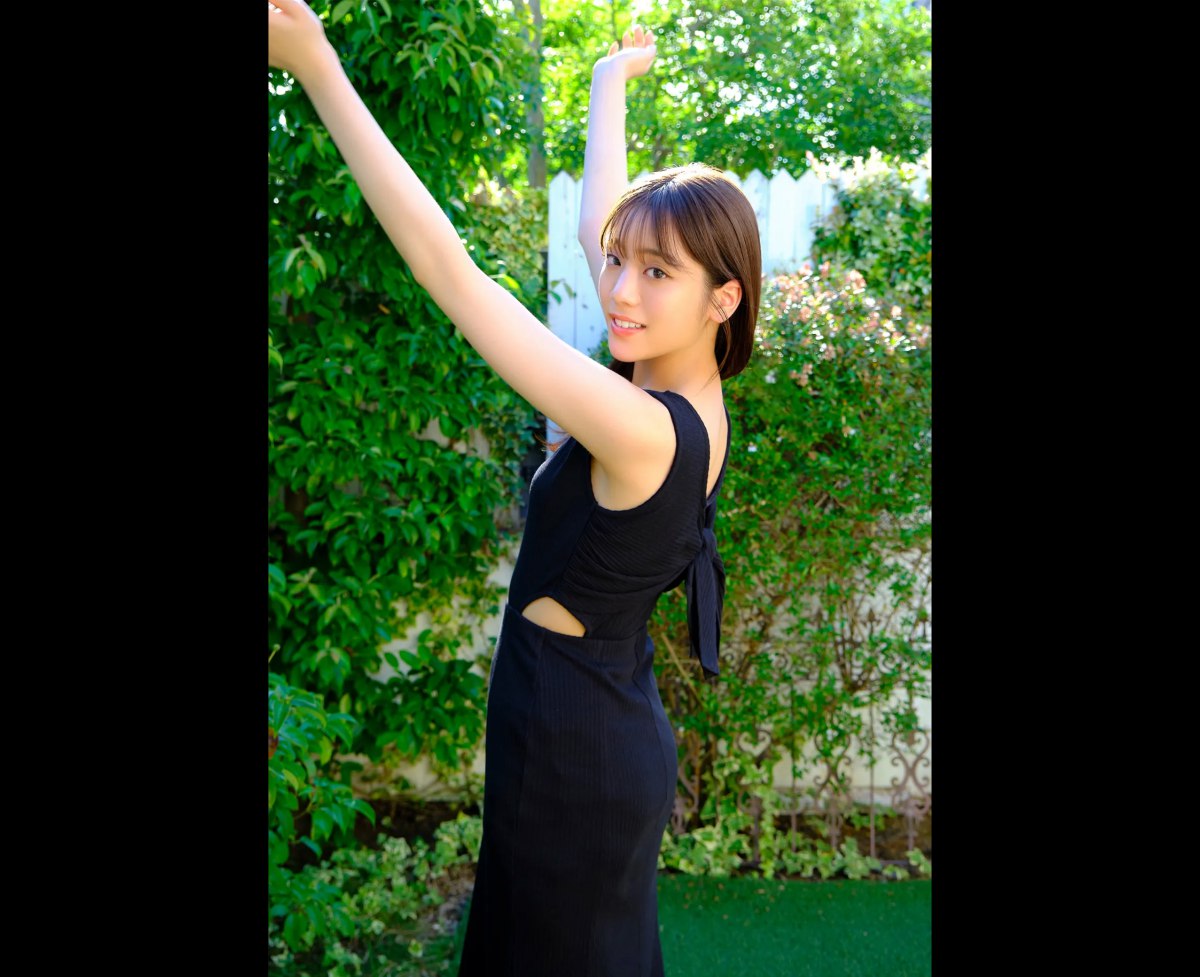 FRIDAY Digital Photo Asuka Kijima 貴島明日香 I Am By Your Side Complete Edition 0032 8022441611.jpg