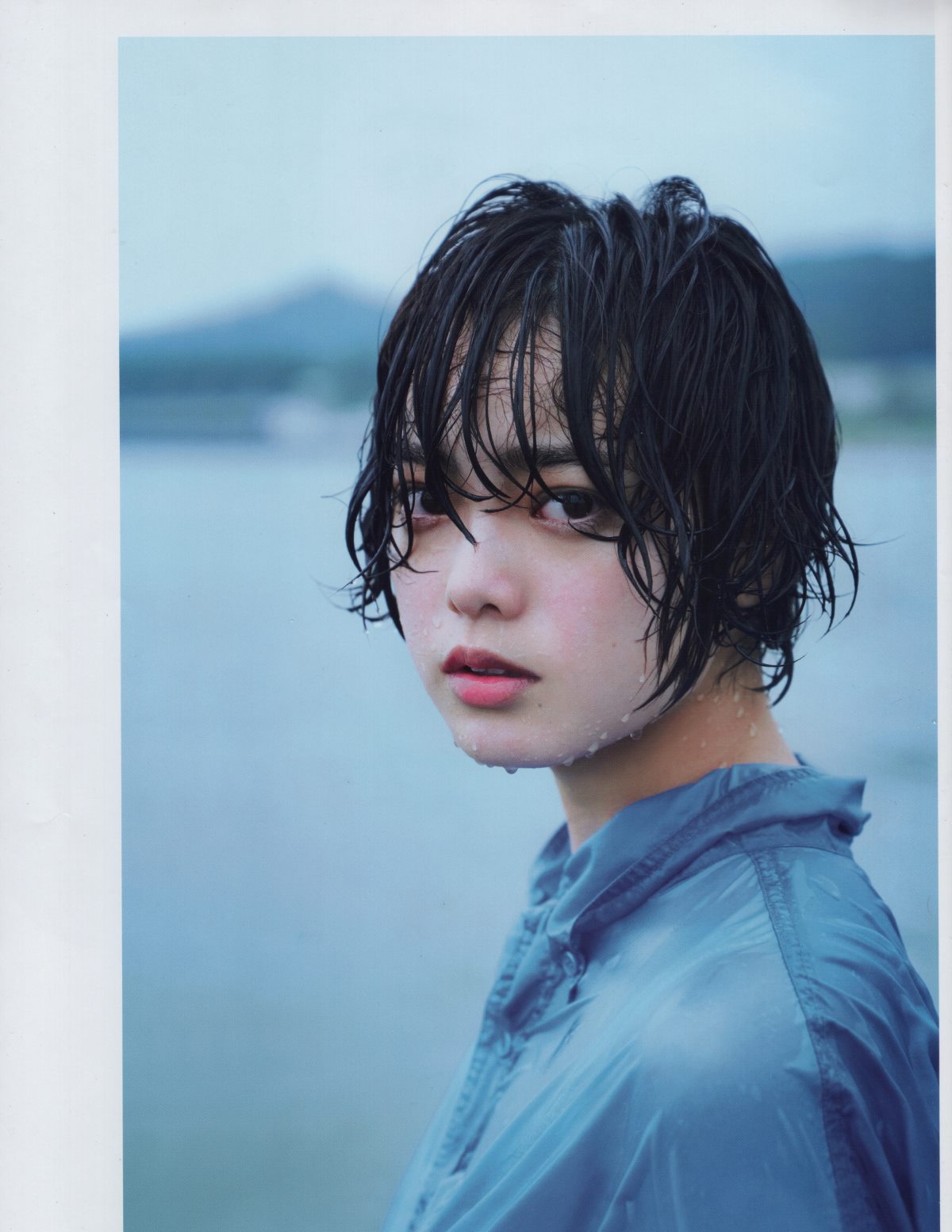 Photobook Keyakizaka46 Photobook – 21nin no Mikansei 欅坂46 ファースト写真集 21人の未完成 B 0069 7715253663.jpg