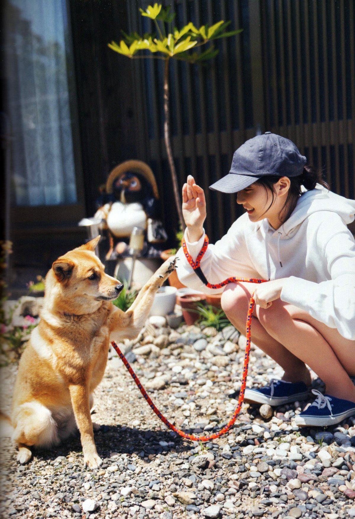 Photobook 瀧野由美子1st写真集 君のことをまだよく知らない 0003 2601299845.jpg