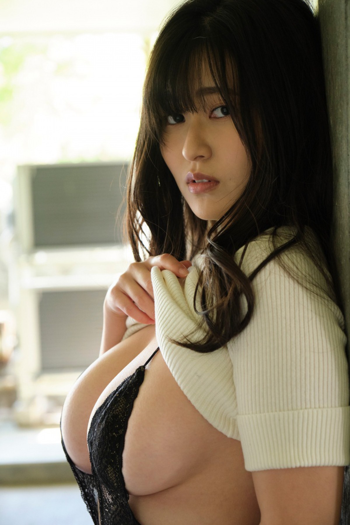 Weekly Taishu Photobook 2021 10 15 Miri Ichika 未梨一花 Unforgettable Woman 0004 0079056194.jpg