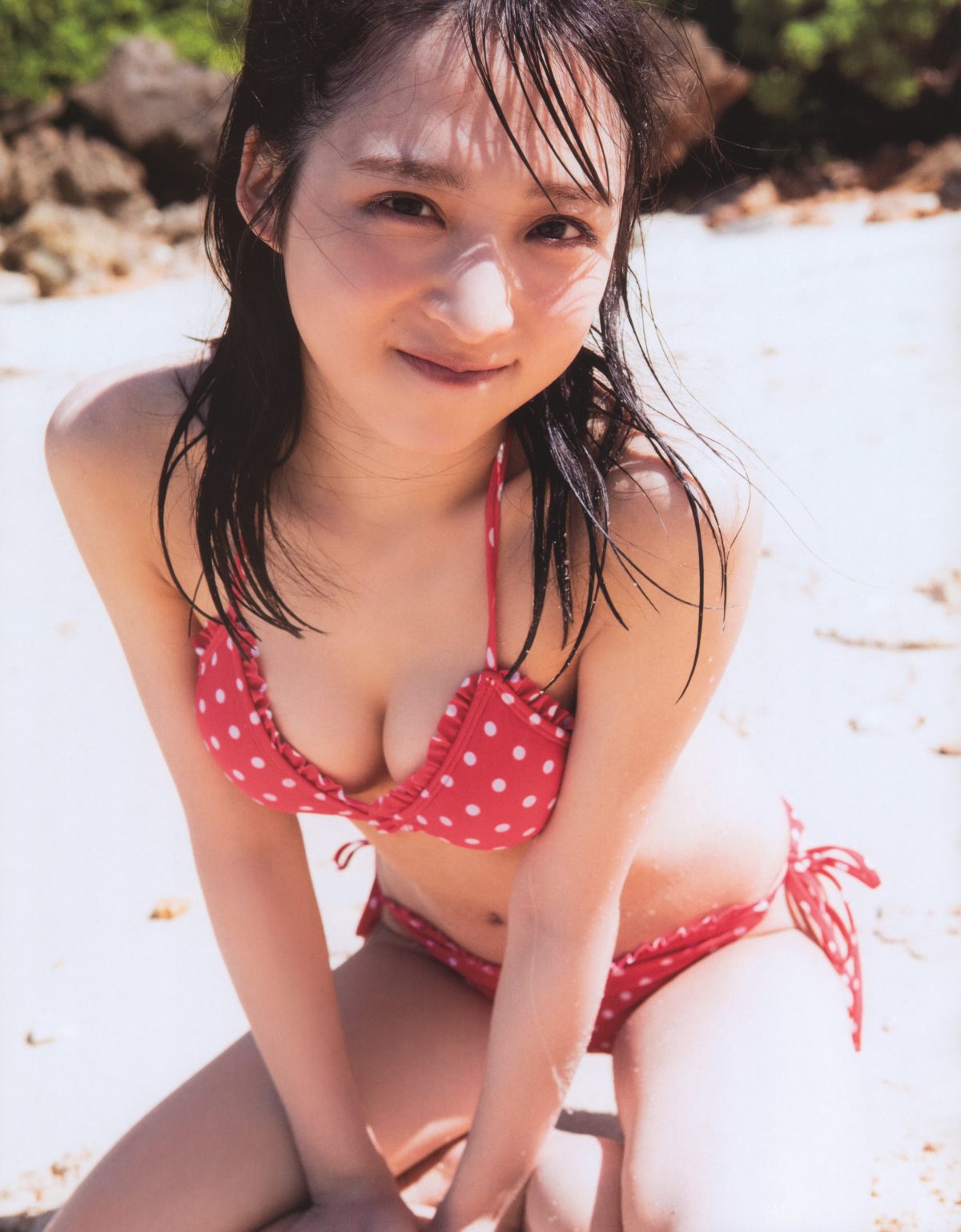 Photobook Yui Oguri 小栗有以 1st Photobook From the day I met you 君と出逢った日から 2022 01 18 0105 2296788793.jpg