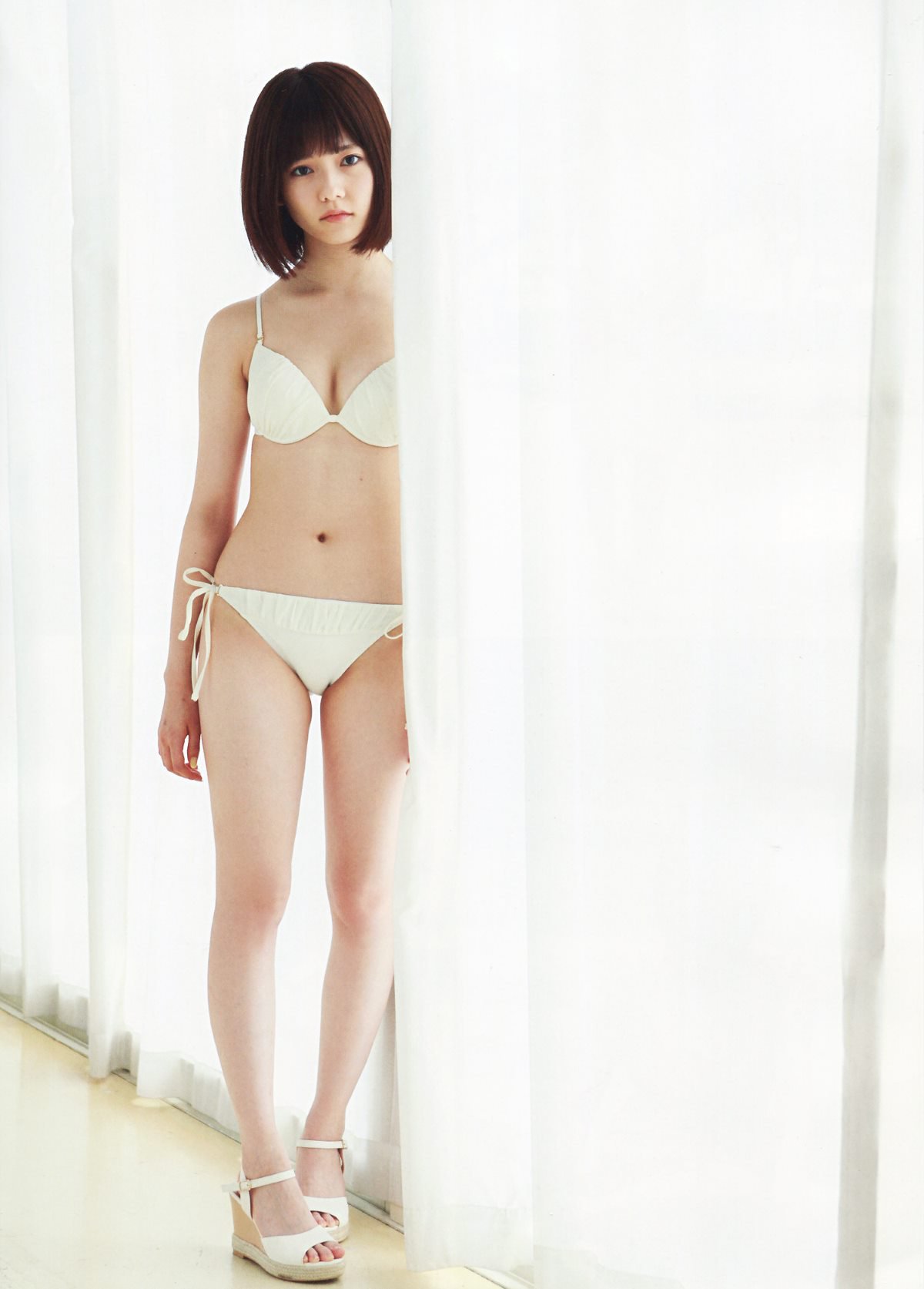 Photobook Haruka Shimazaki 島崎遥香 1st Photobook Paruru Komaru  ぱるる、困る 2013 07 19 B 0035 1580516876.jpg