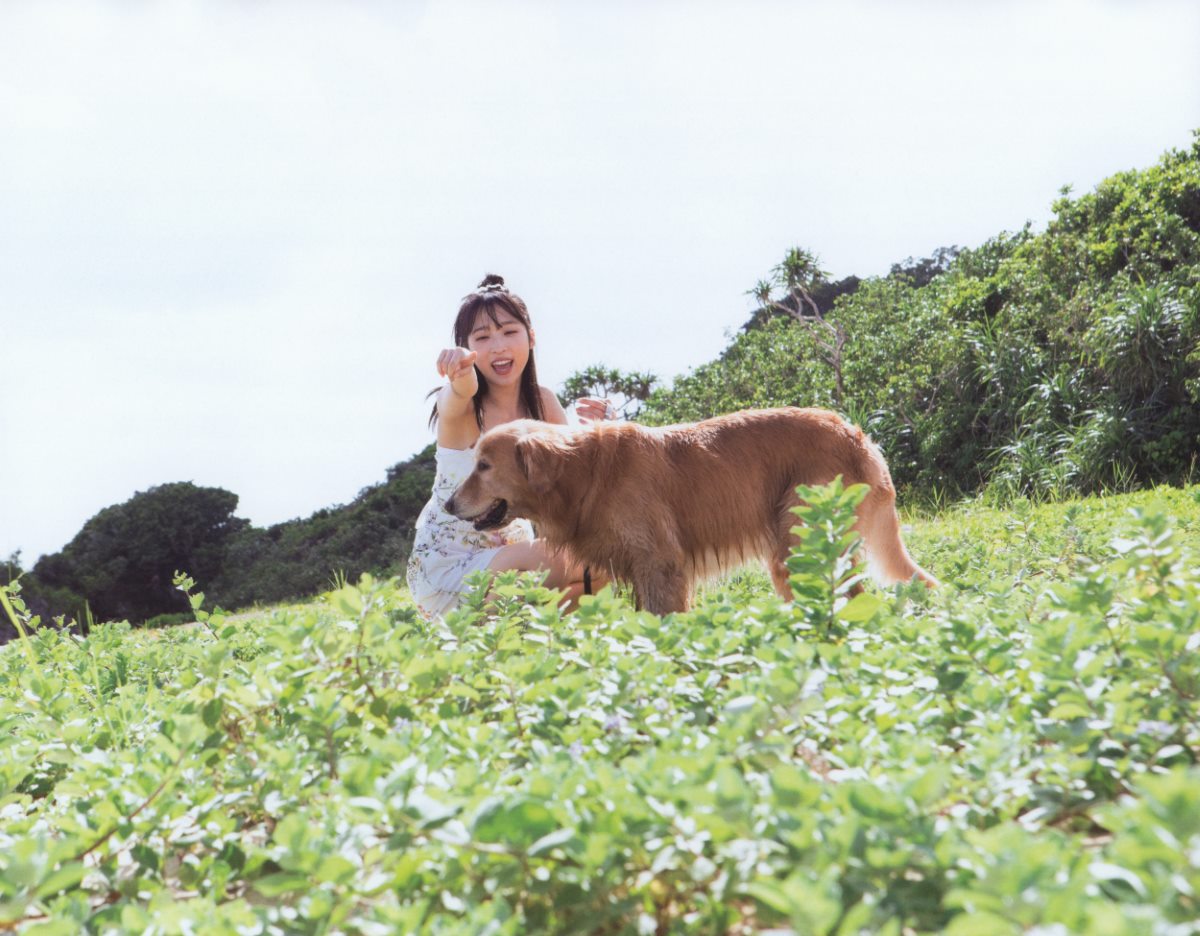 Photobook Yui Oguri 小栗有以 1st Photobook From the day I met you 君と出逢った日から 2022 01 18 0038 3802882127.jpg