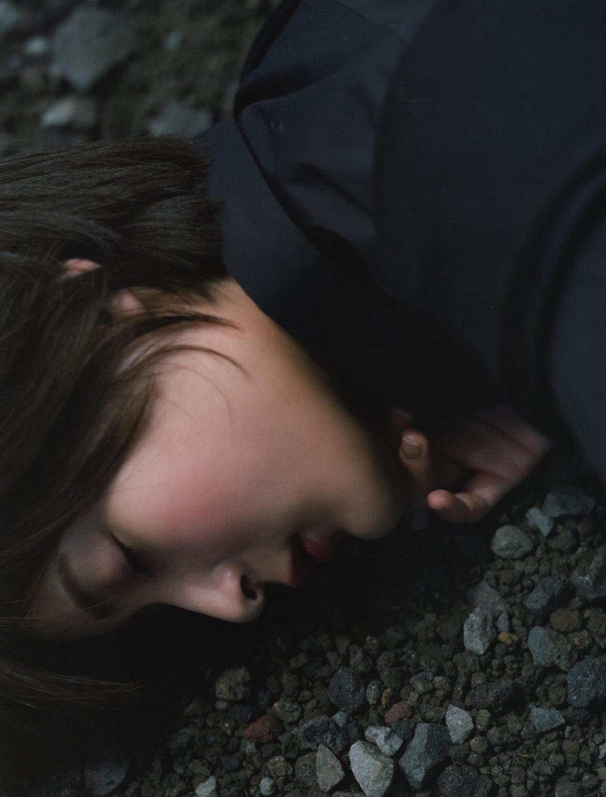 Photobook Keyakizaka46 Photobook – 21nin no Mikansei 欅坂46 ファースト写真集 21人の未完成 A 0099 8236963750.jpg