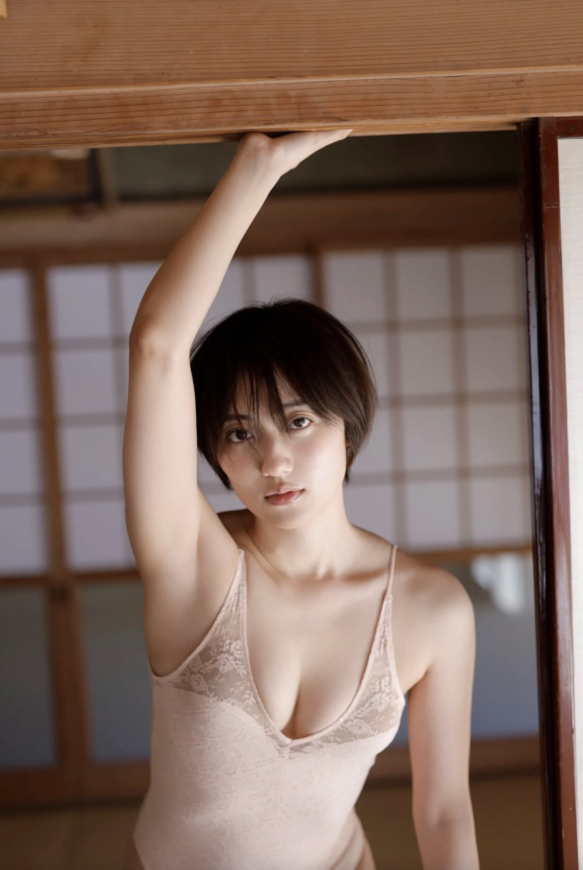 FRIDAY Kazusa Okuyama 奥山かずさ Monthly Girl 010 マンスリーガール 010 2022 03 30 High Qulity 0066 0564890810.jpg