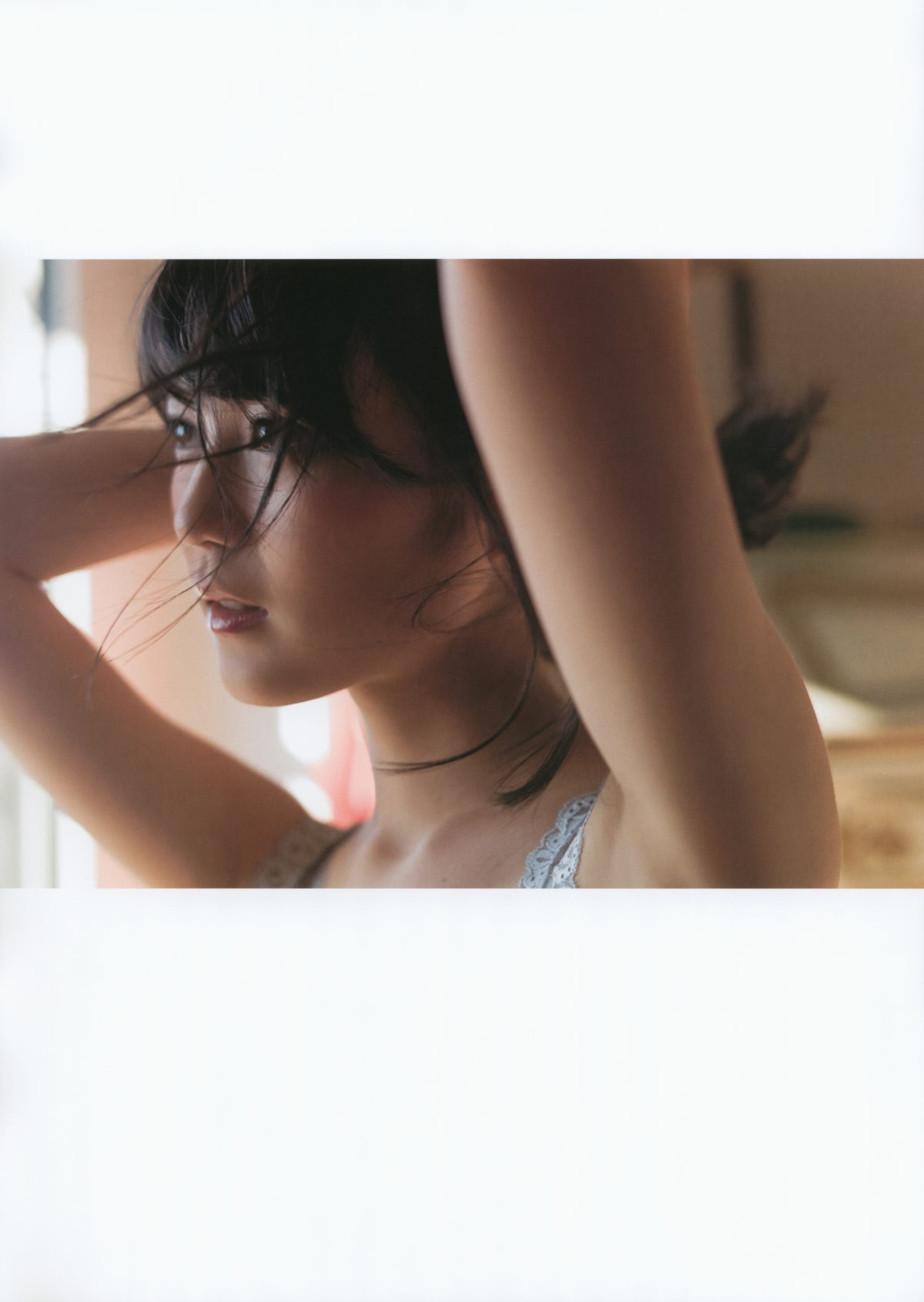 Photobook Erika Ikuta 生田絵梨花 1st Photobook Modulation 転調 2016 01 21 0090 0916989848.jpg