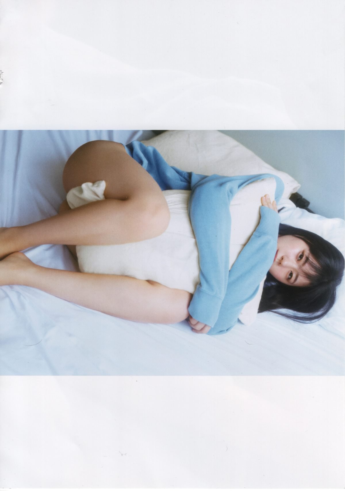 Photobook Yumiko Takino 瀧野由美子 1st Photobook I dont know you well yet 君のことをまだよく知らない 2021 09 22 0040 3547023888.jpg