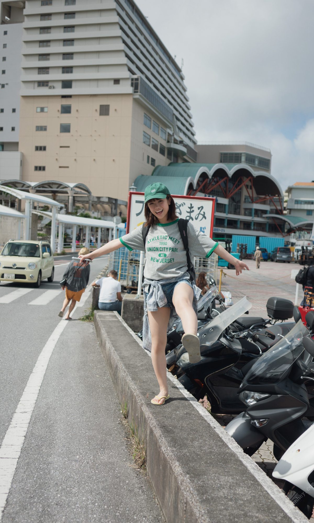 Photobook 村山優香 週プレ プラス アザーカットデジタル写真集 FLY HIGH prologue 週プレ PHOTO BOOK 0018 3158129182.jpg