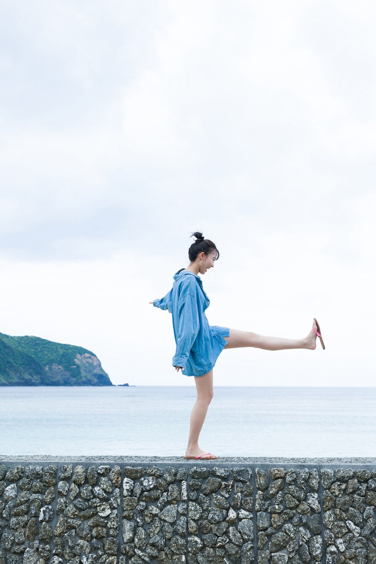 Photobook Nene Shida 志田音々 1st Photobook nene Maruttorippu nene－まるっとりっぷ－ 2022 07 14 0088 9143061793.jpg