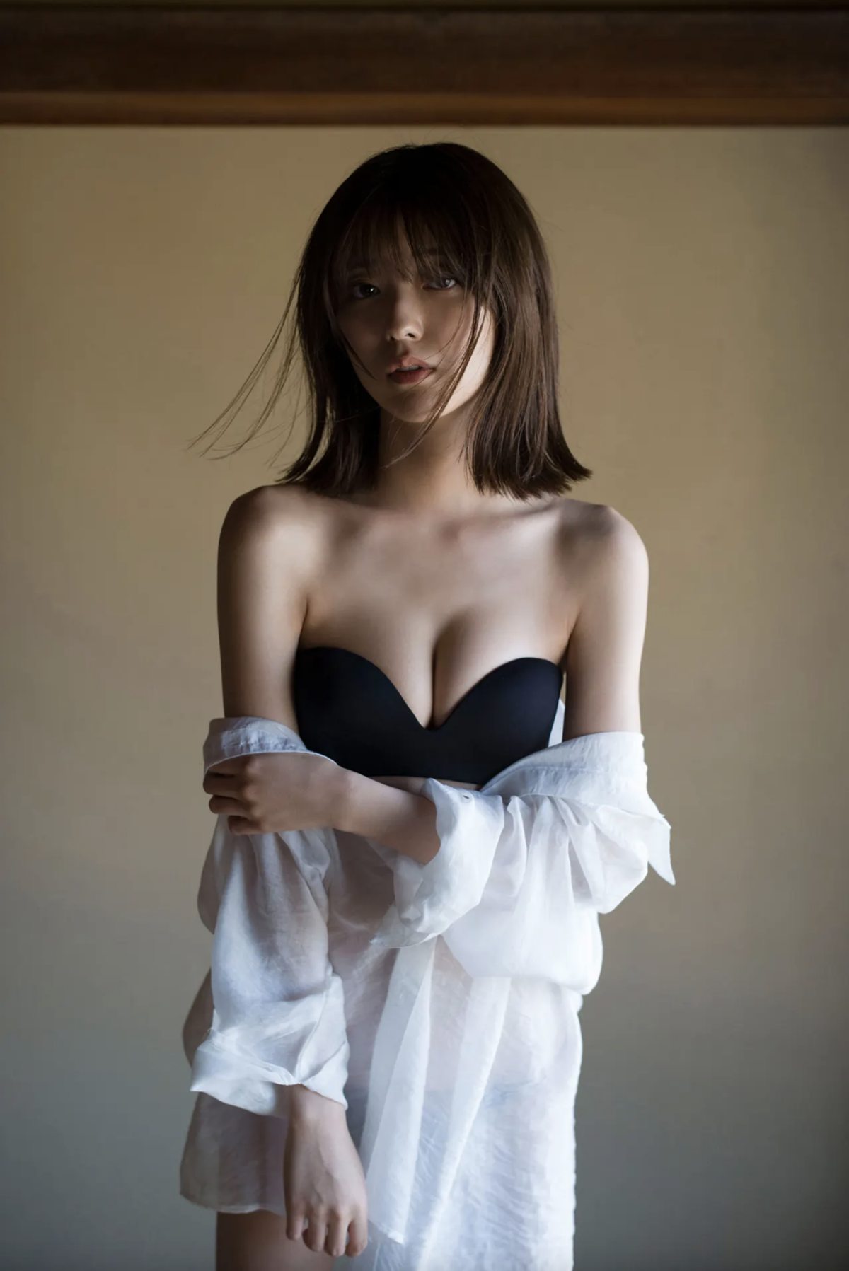 Photobook 工藤美桜 センチメンタルな柔肌 FRIDAYデジタル写真集 No Watermark 0072 8030621414.jpg