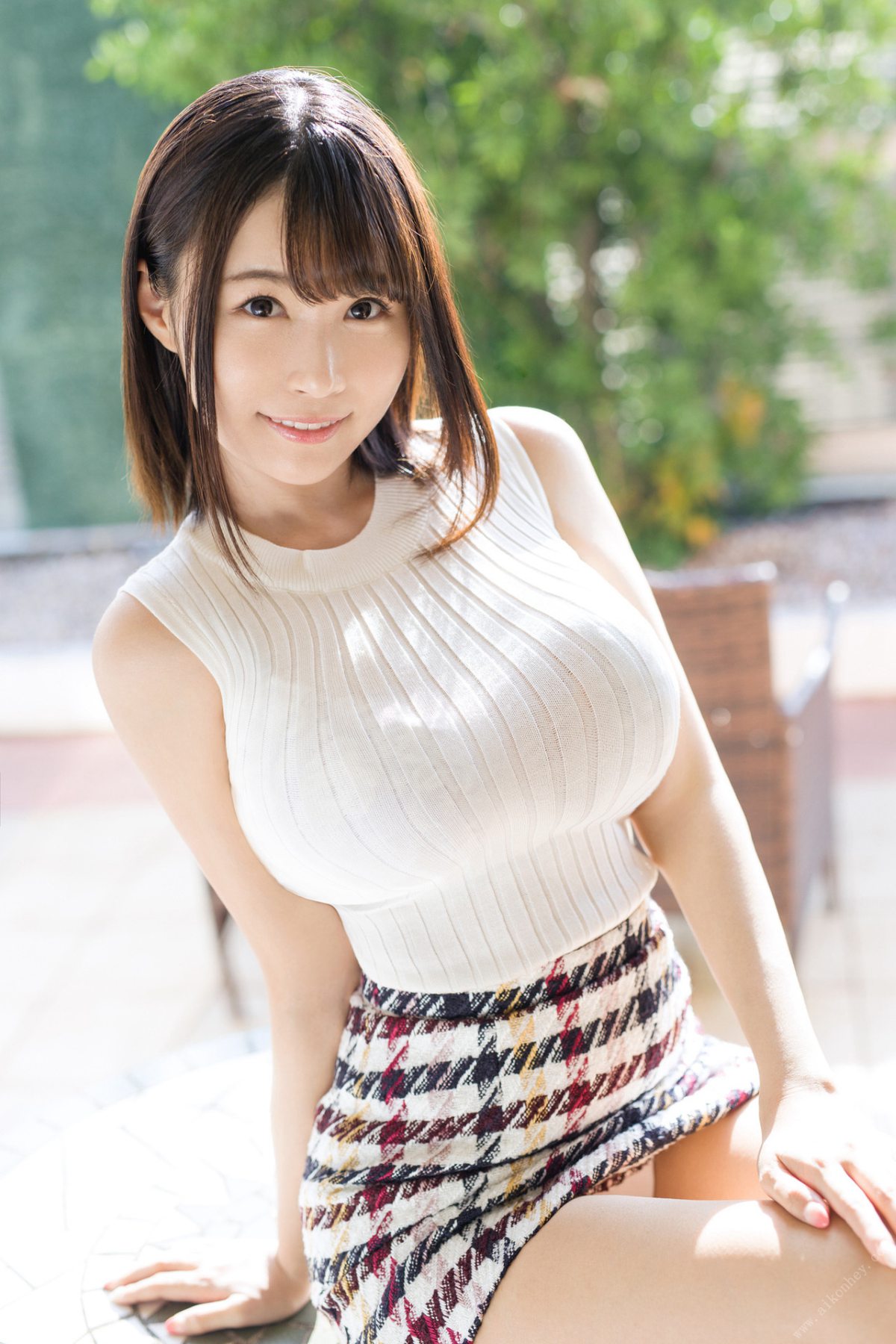 Photobook Asuna Kawai 河合あすな PRESTIGE POSE MESSAGE 08 2022 01 28 0065 0053489653.jpg