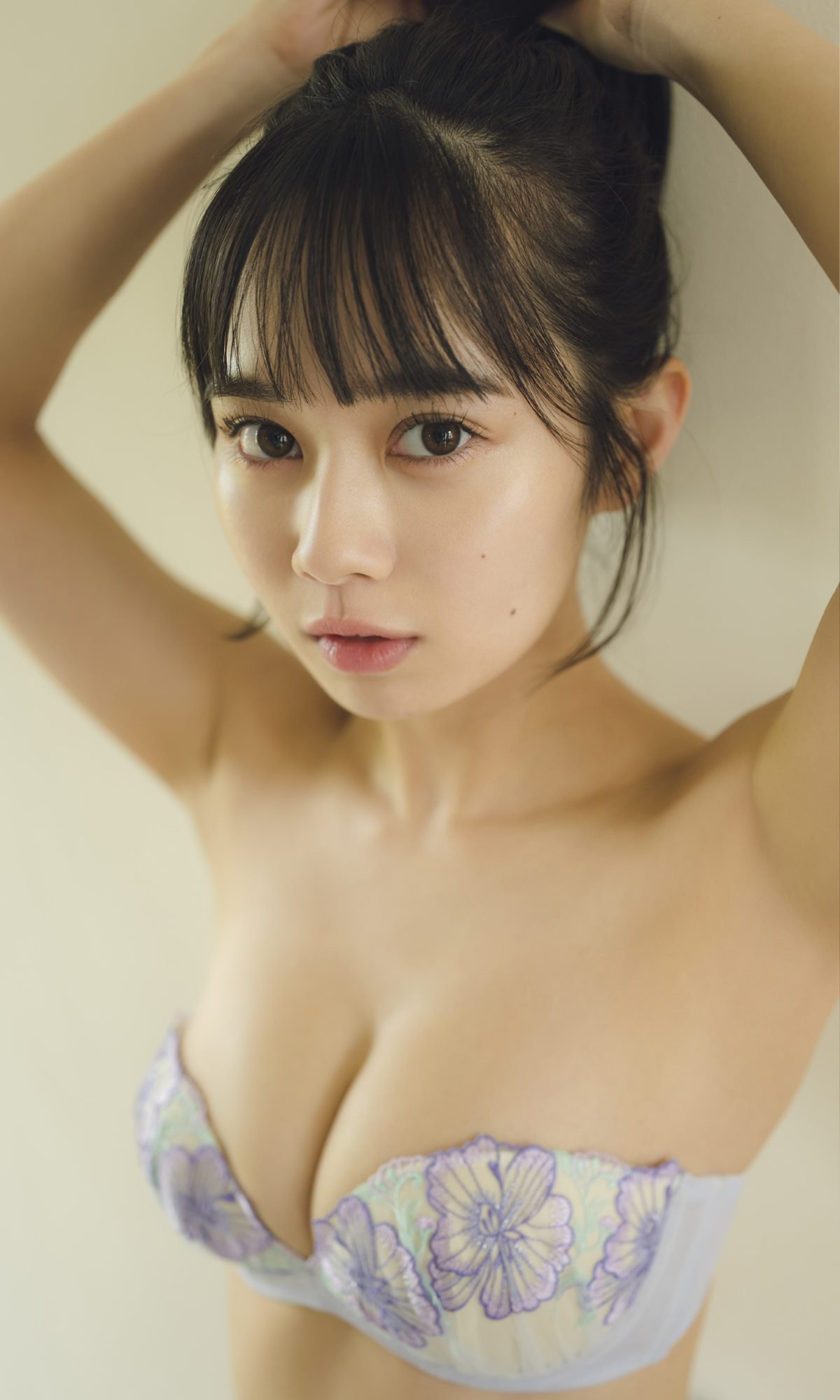 Weekly Photobook Saeko Kondo 近藤沙瑛子 Actually I am 実は私って 2022 07 04 0008 7880444134.jpg