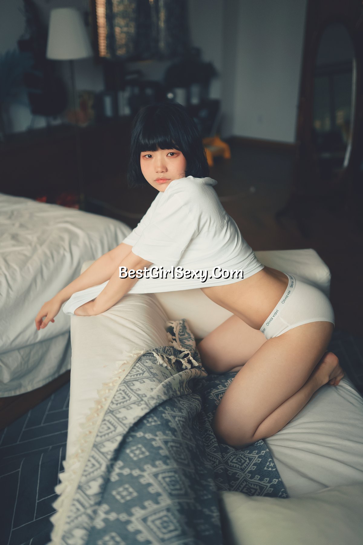 Mimmi 밈미 White A 0046 9981467309.jpg