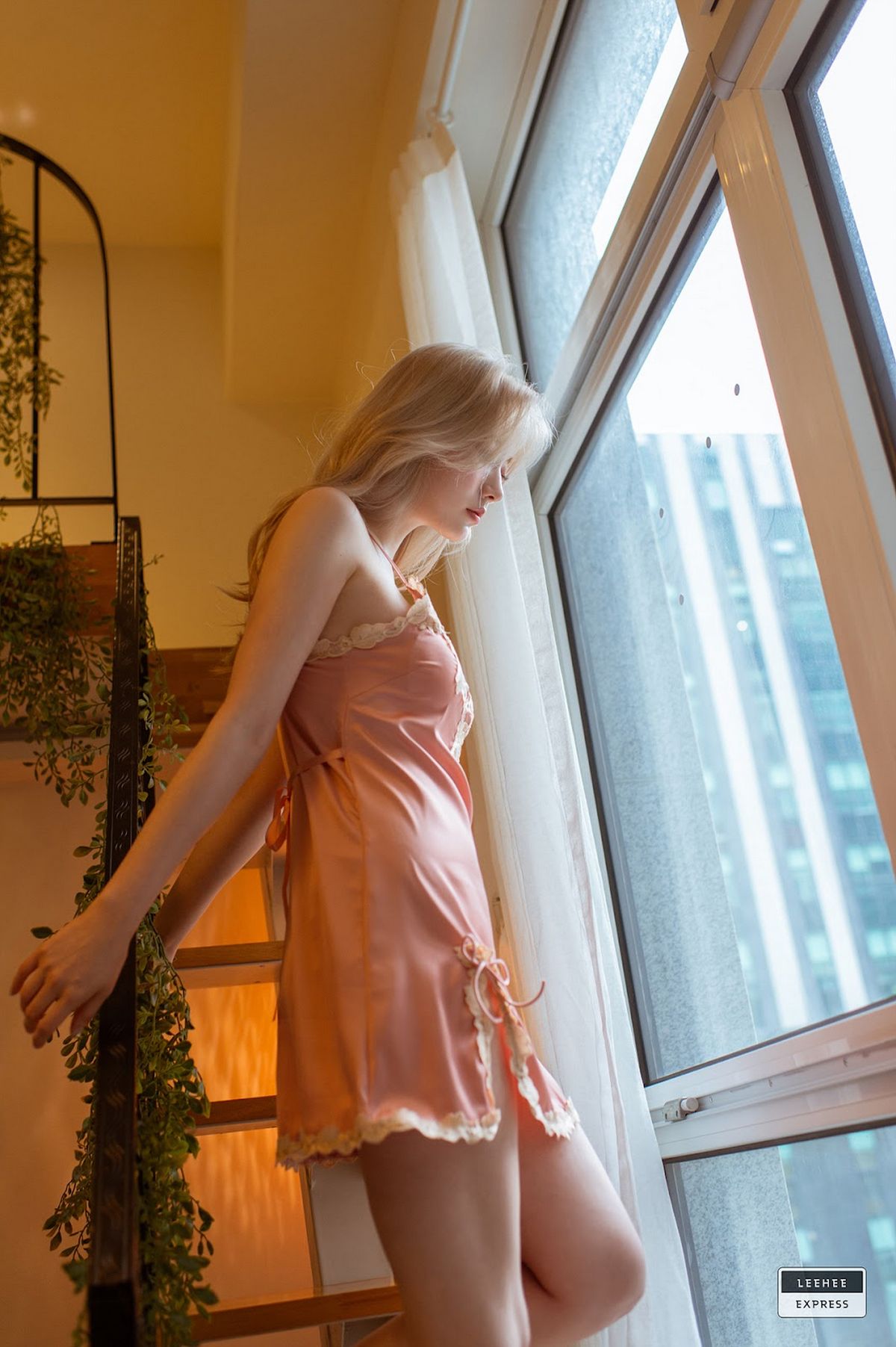 LE LEDG 077 Jeong Ah 정아 0009 4737018932.jpg