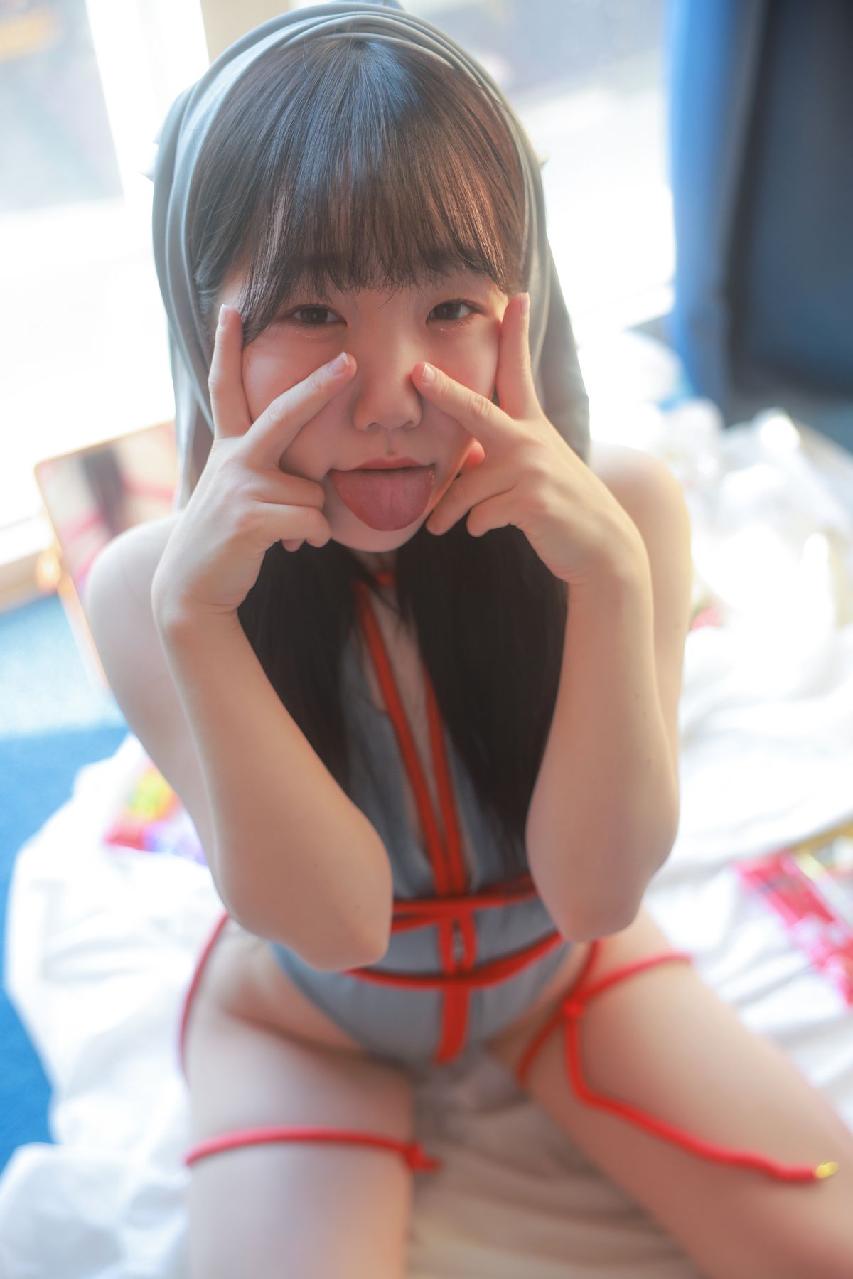 SWEETBOX Yeri Packaging Girl B 0048 7652097481.jpg