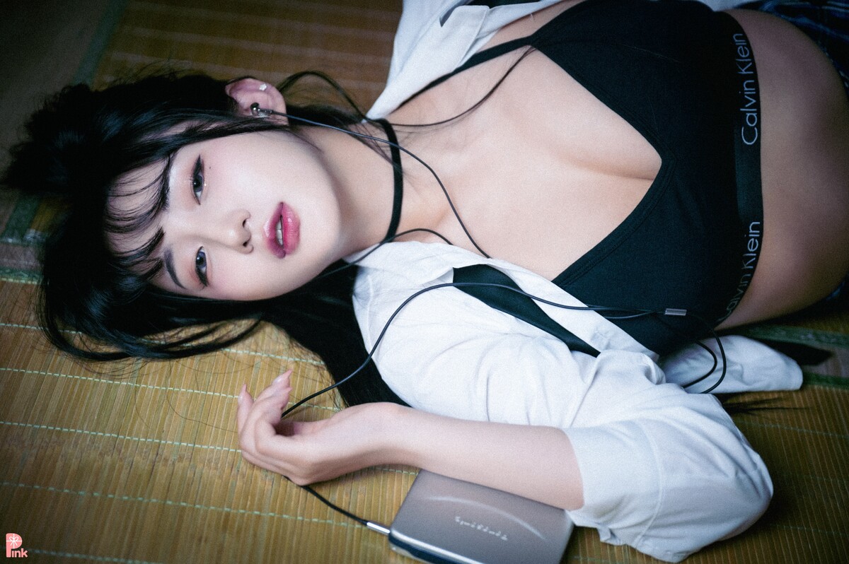 PINK RIBBON Jina 지나의 교복 생활_Dark ver 0027 1558005059.jpg
