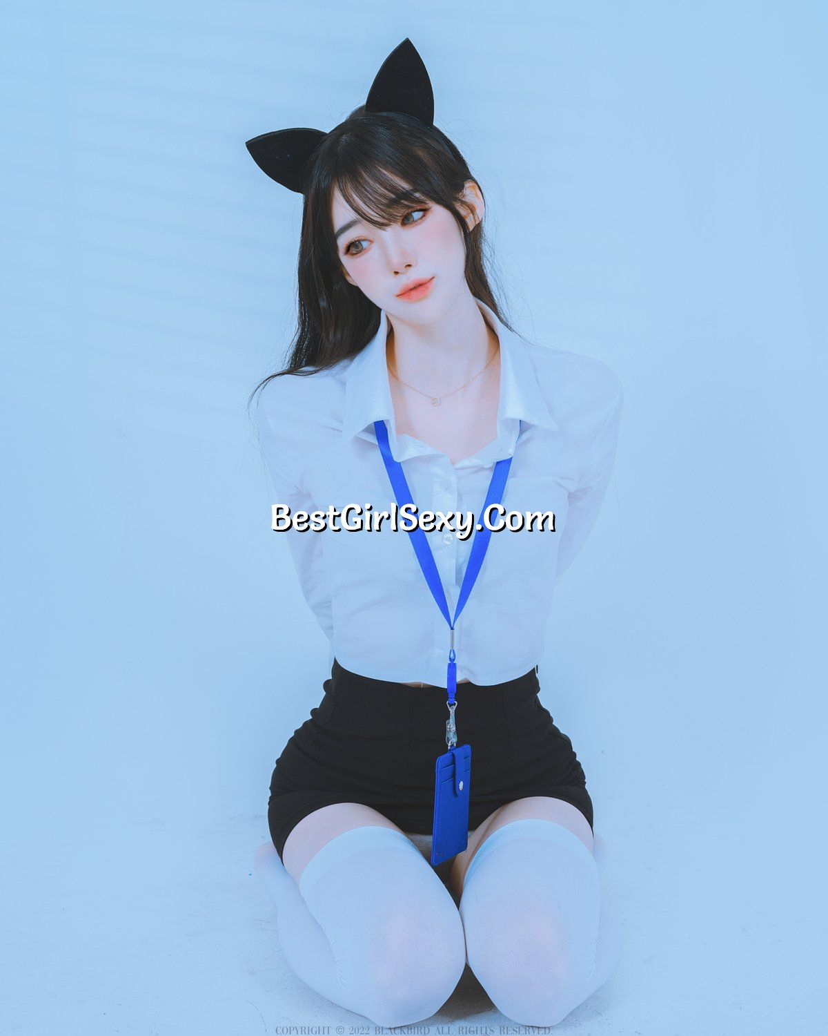 Blackbird Yuri No 01 Office look 0006 4279431371.jpg