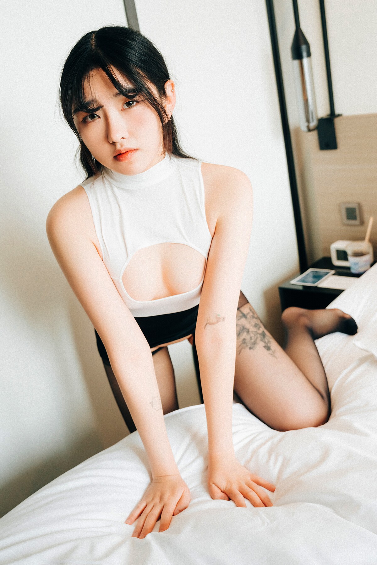 Loozy SonSon 손손 – Spit On Mex A