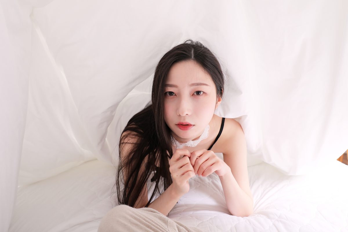 BUNNY Risa Maids Routine A 0004 9643227391.jpg