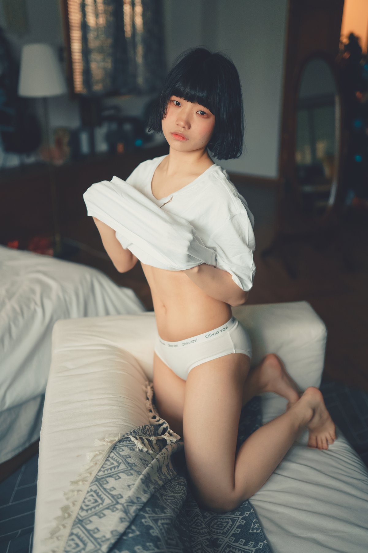 Mimmi 밈미 White A 0045 0562658178.jpg