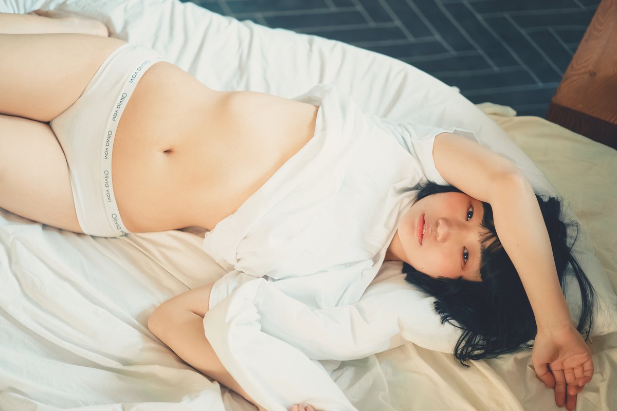 Mimmi 밈미 White A 0019 4374919621.jpg
