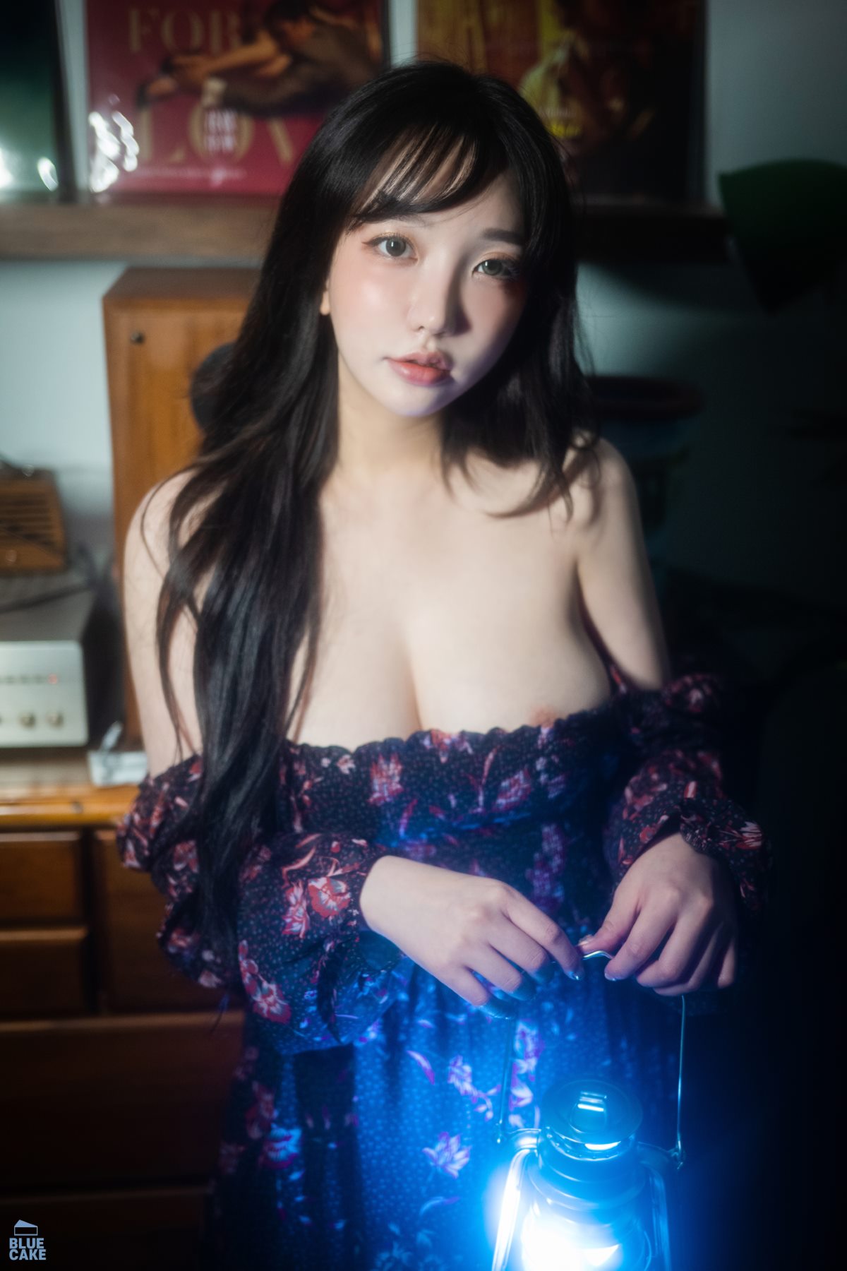 BlueCake Yeeun Nothing RED 0046 3771295194.jpg