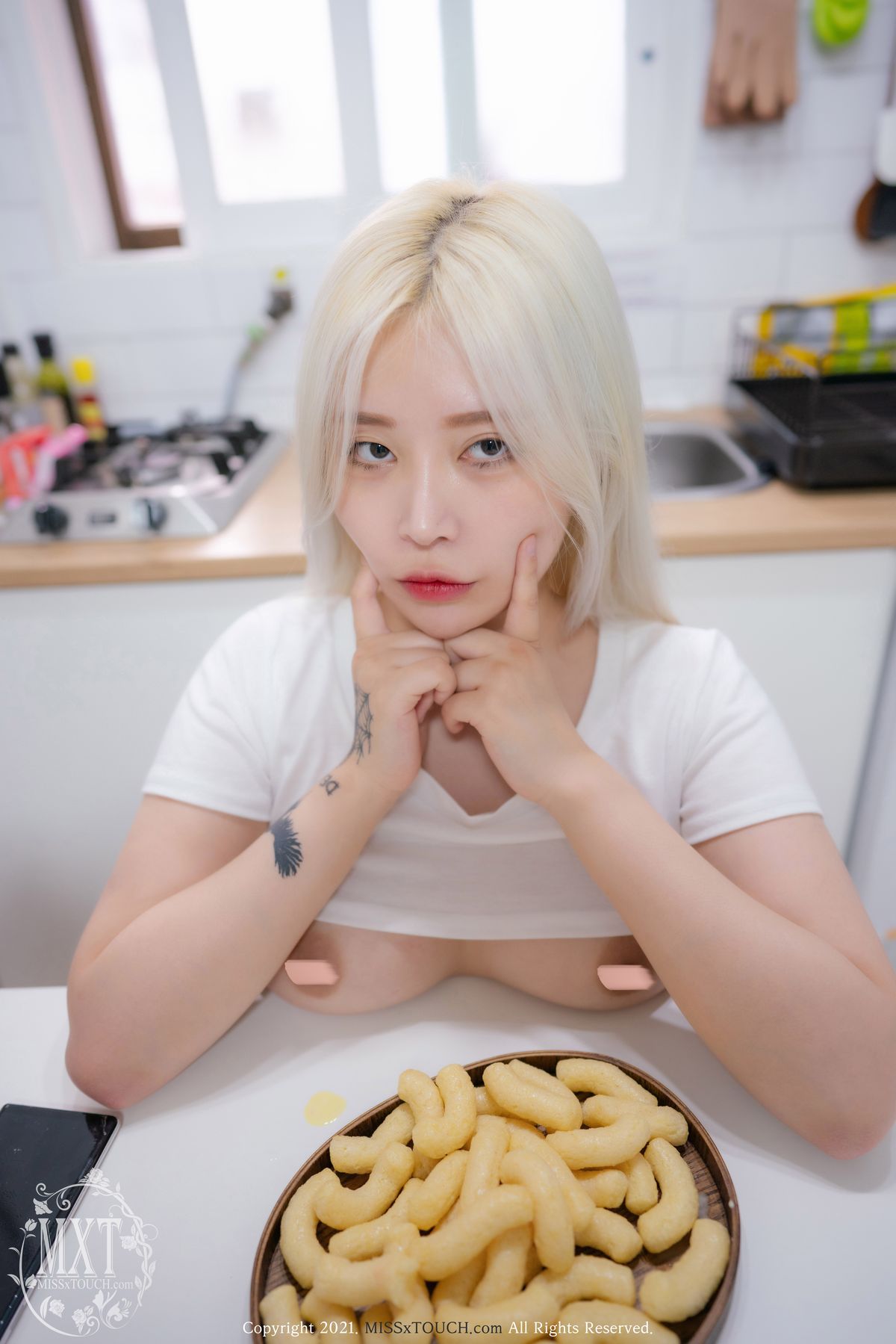 MISS TOUCH YUNAING 유나 Vol 35 B 0033 4177811232.jpg